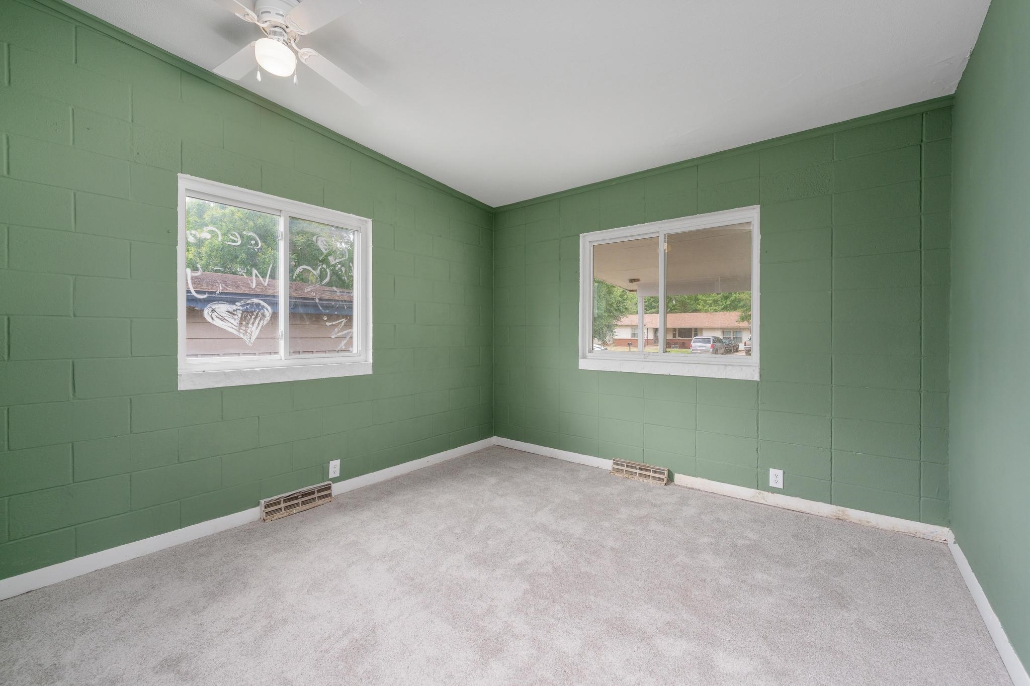 617 N High Wellington KS 67152