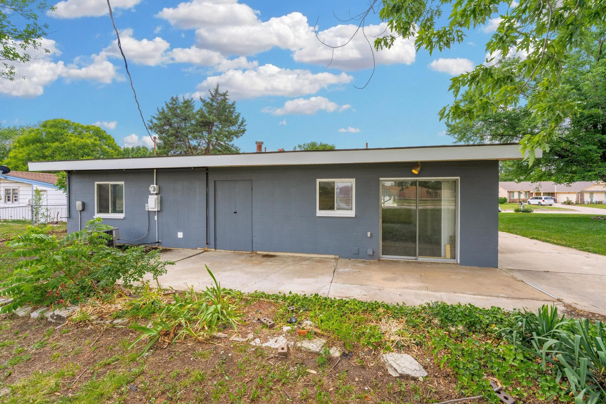 617 N High Wellington KS 67152