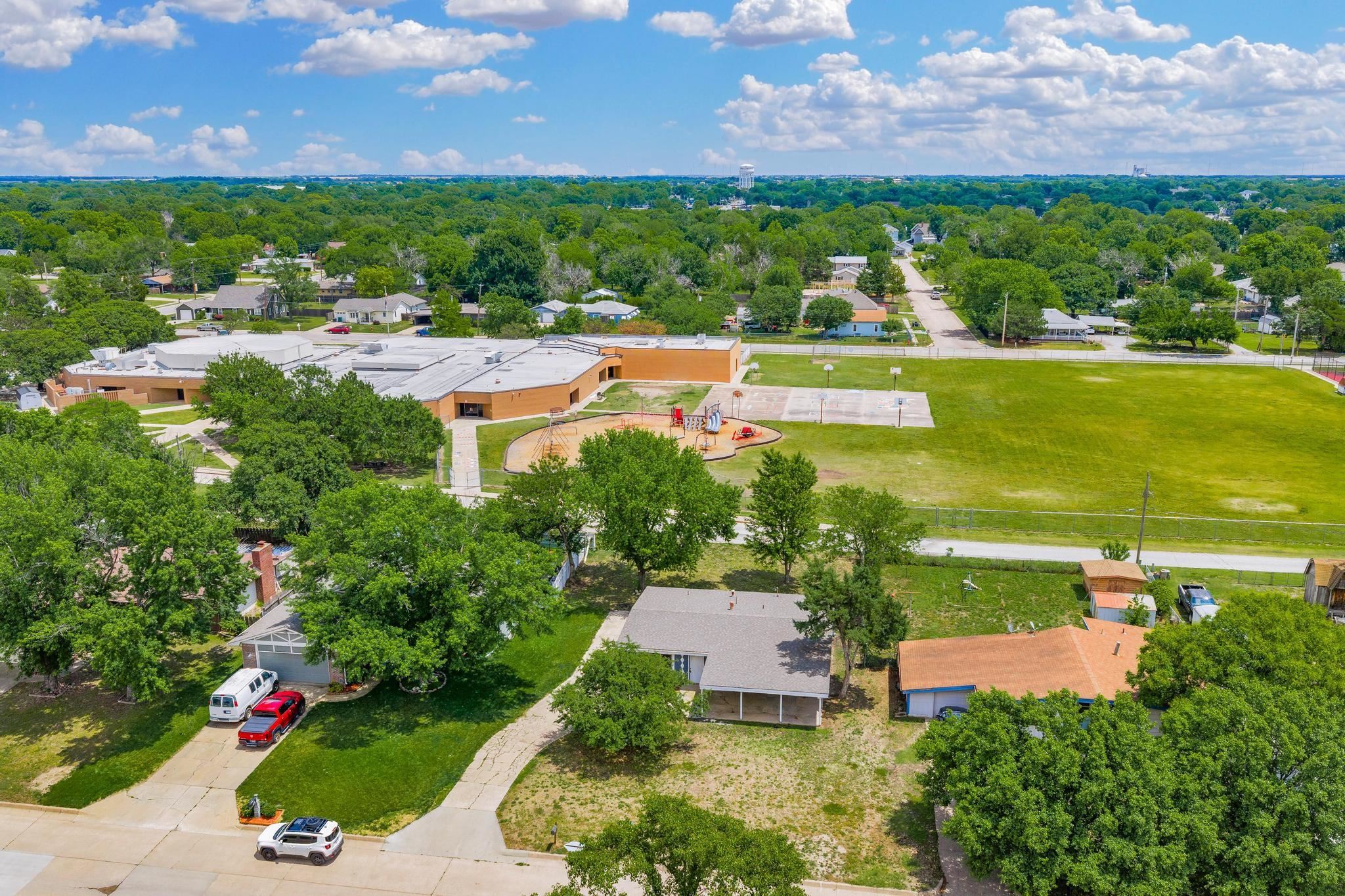 617 N High Wellington KS 67152
