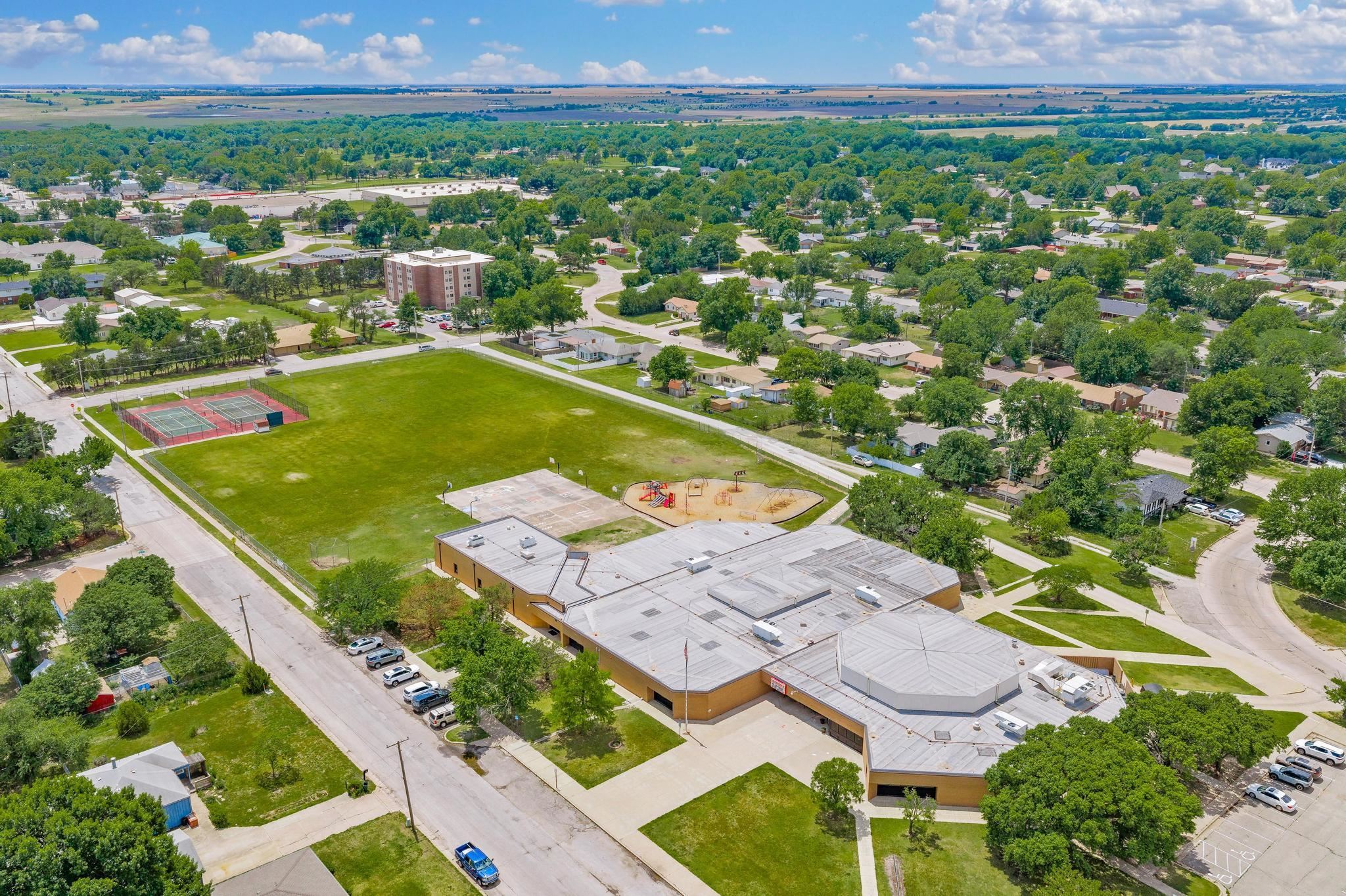 617 N High Wellington KS 67152