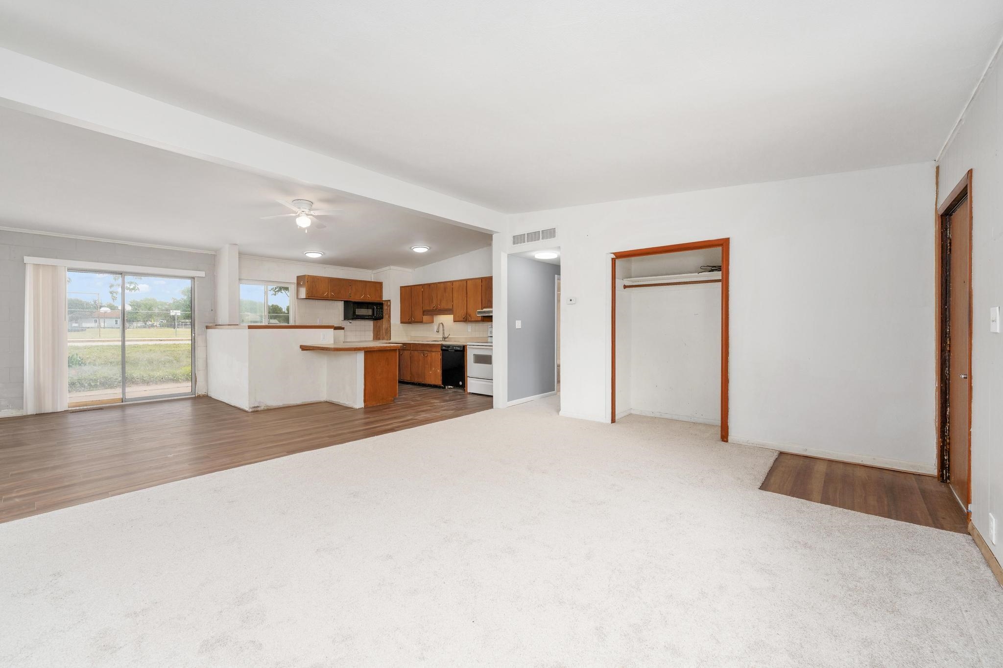 617 N High Wellington KS 67152