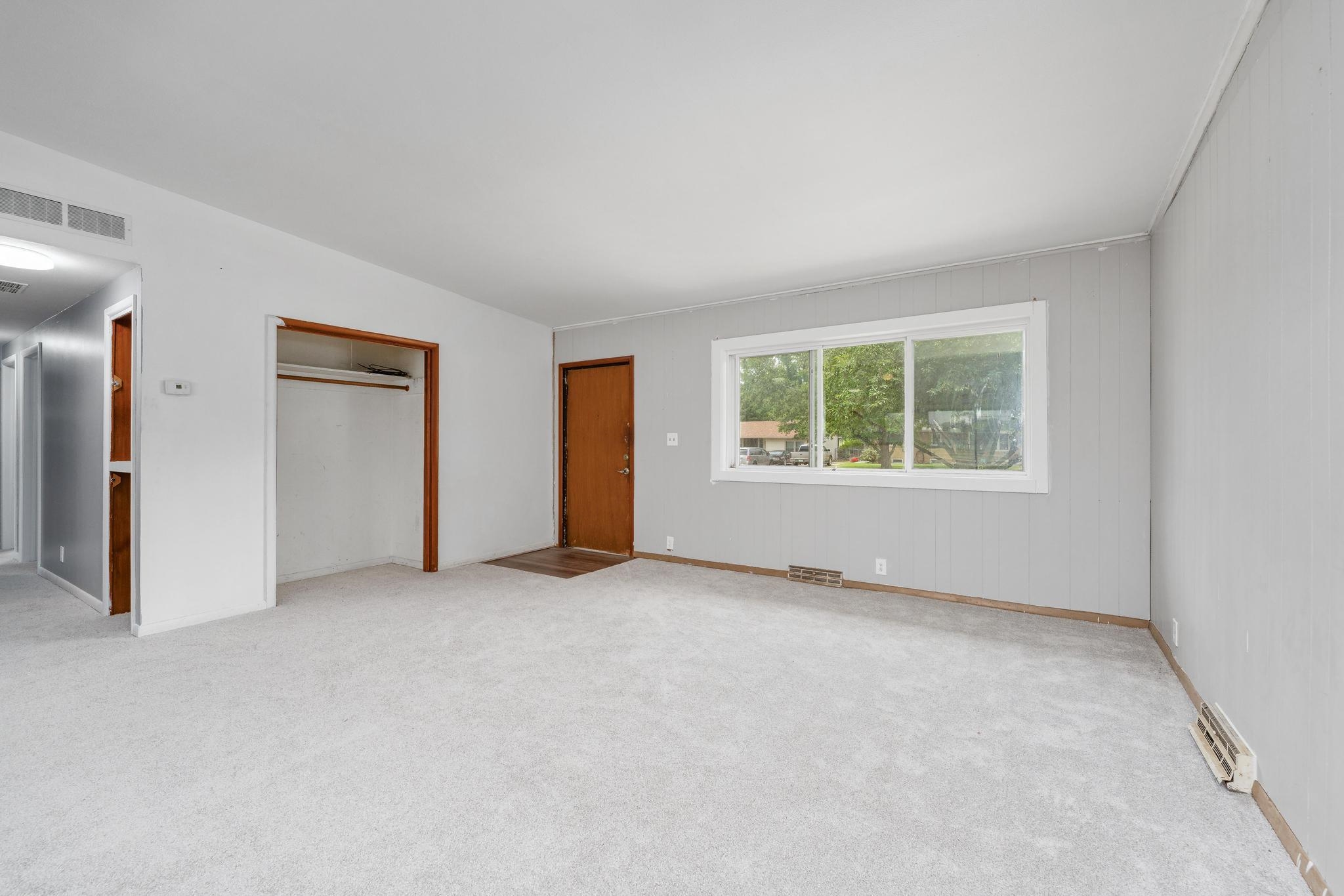 617 N High Wellington KS 67152