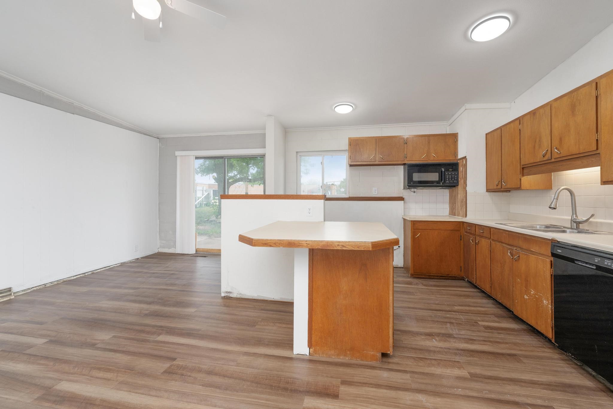 617 N High Wellington KS 67152