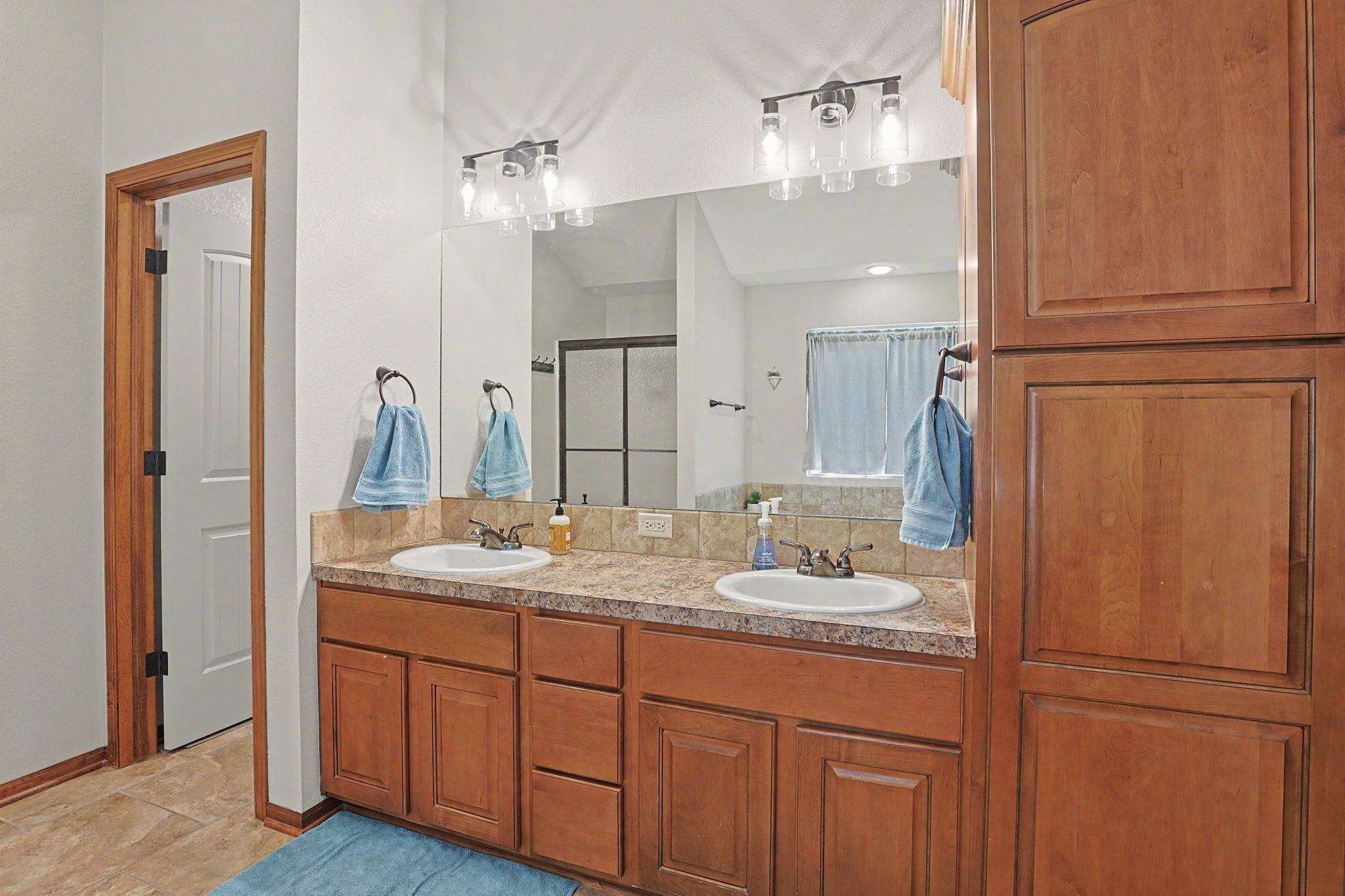 2113 N Walnut Creek Drive Derby KS 67037