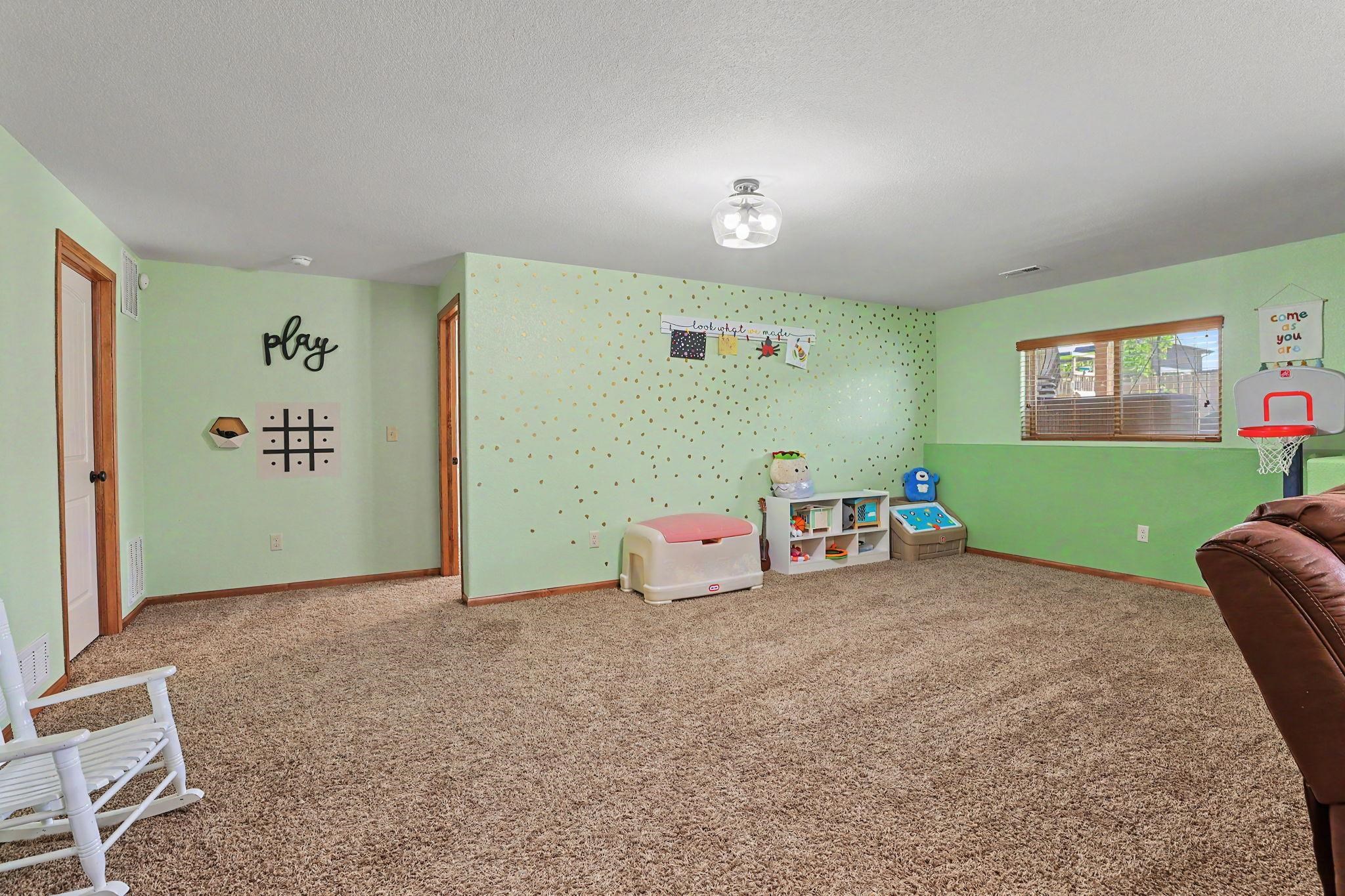 2113 N Walnut Creek Drive Derby KS 67037