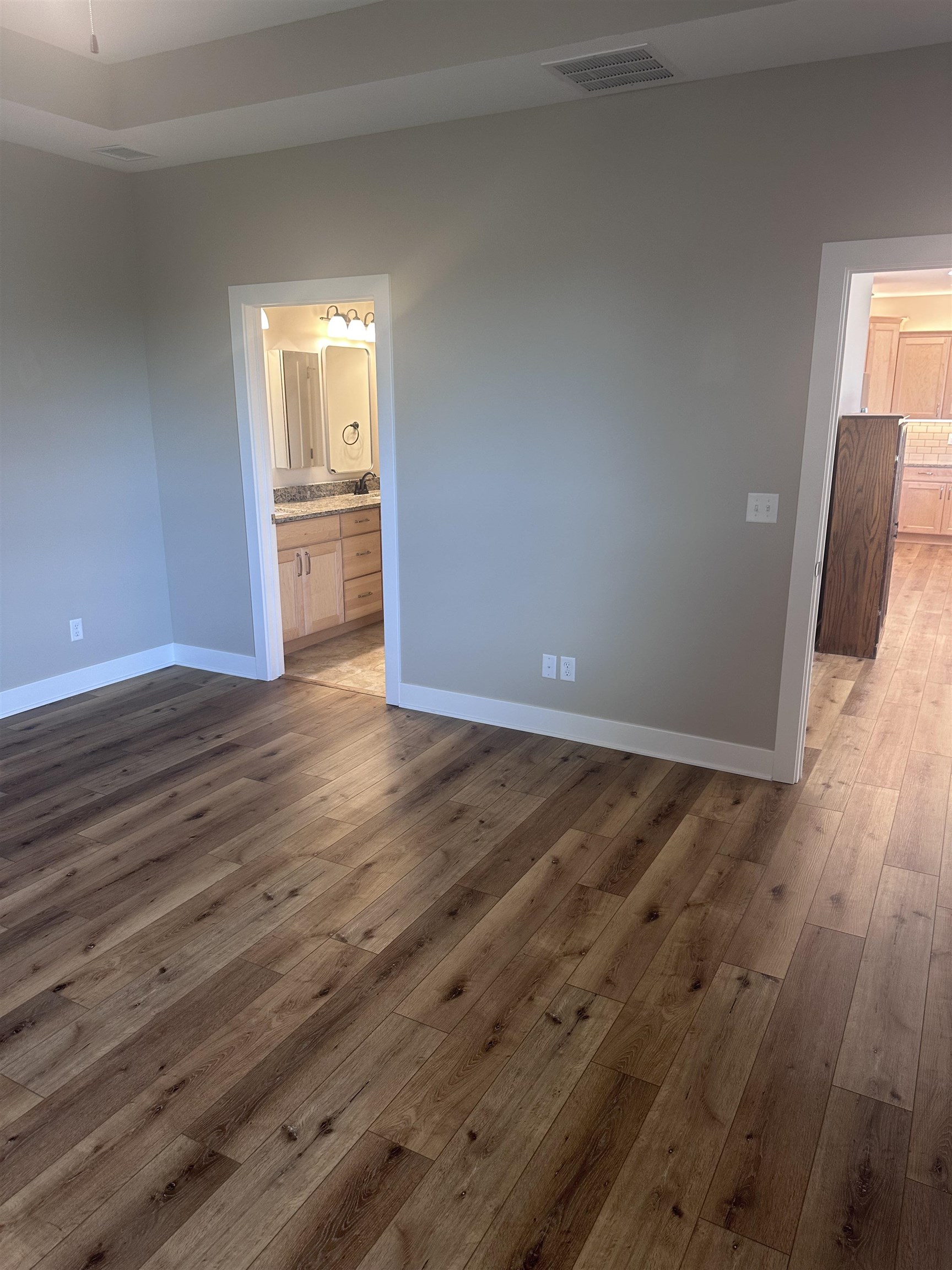 135 S Heritage Way Andover KS 67002