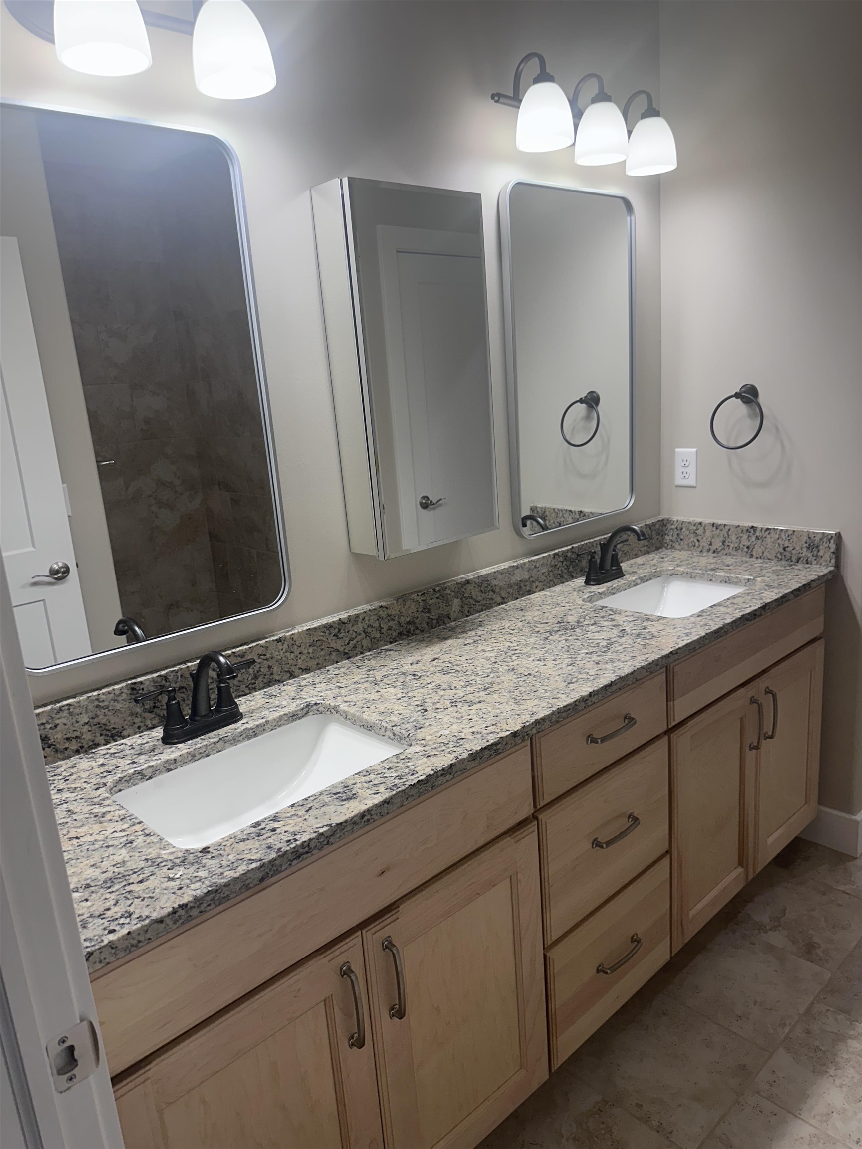 135 S Heritage Way Andover KS 67002