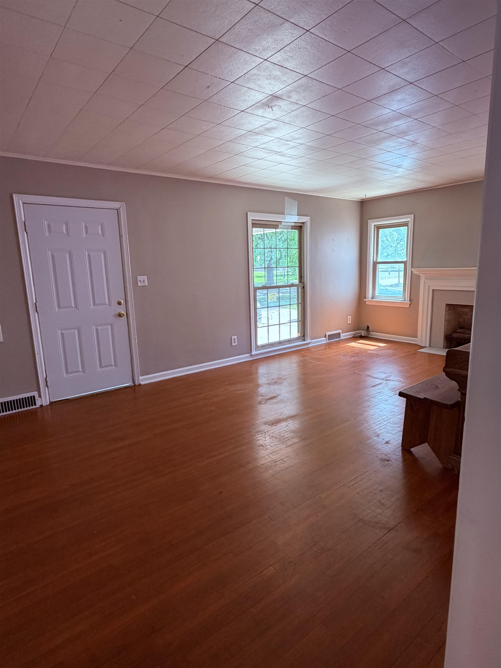 1437 N Jeanette Wichita KS 67203