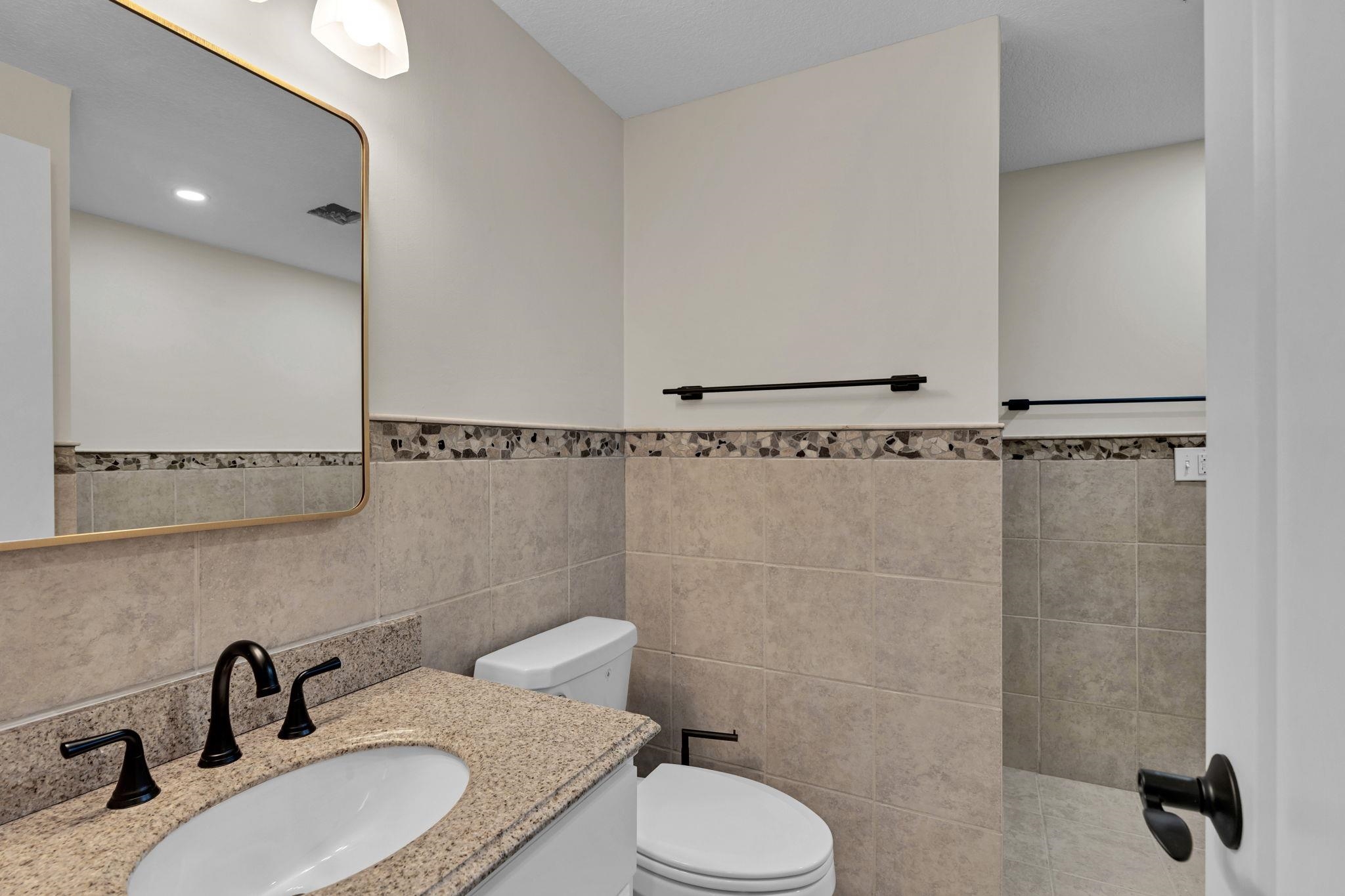 7215 E Ayesbury Wichita KS 67226