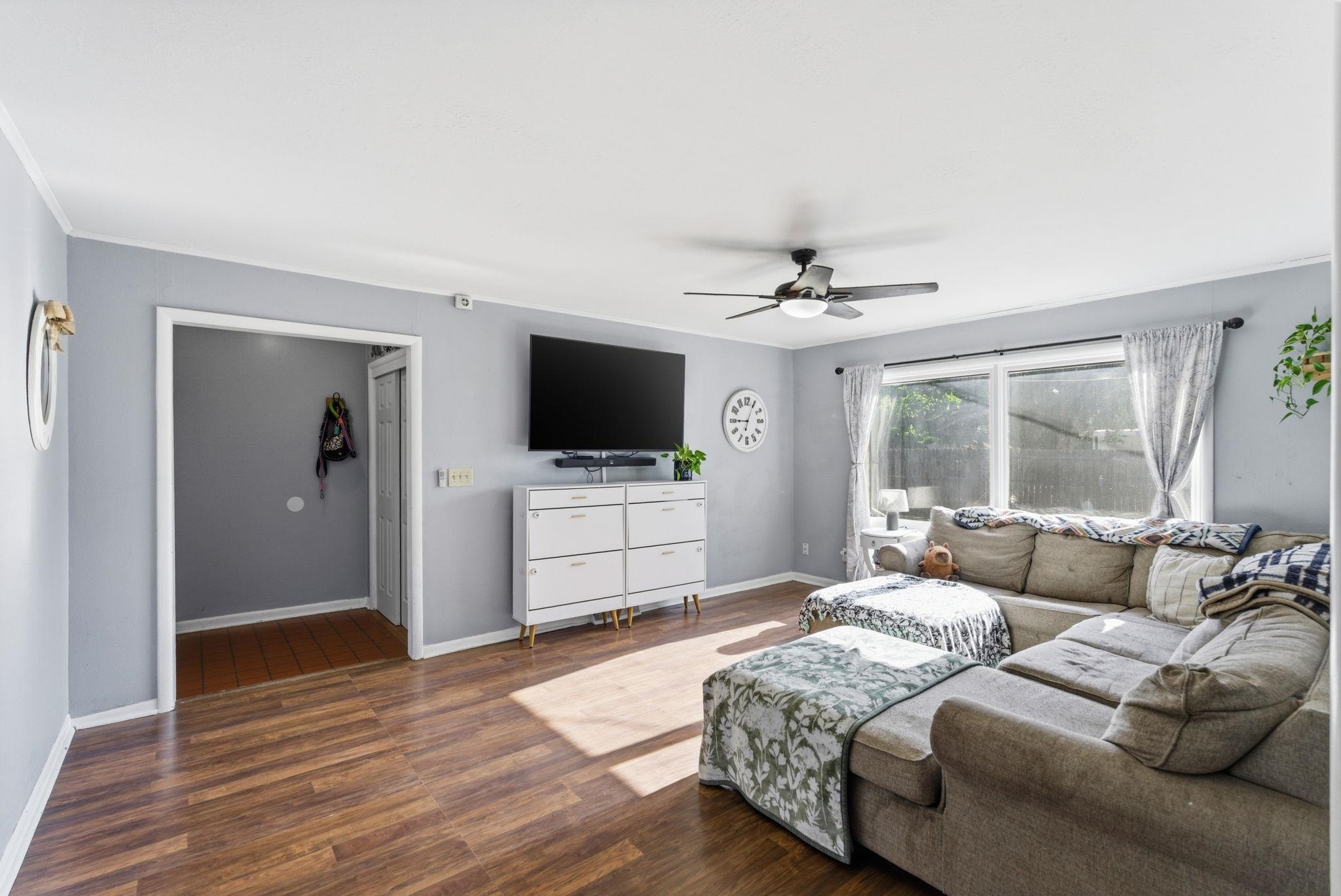 312 N Brownthrush Lane Wichita KS 67212