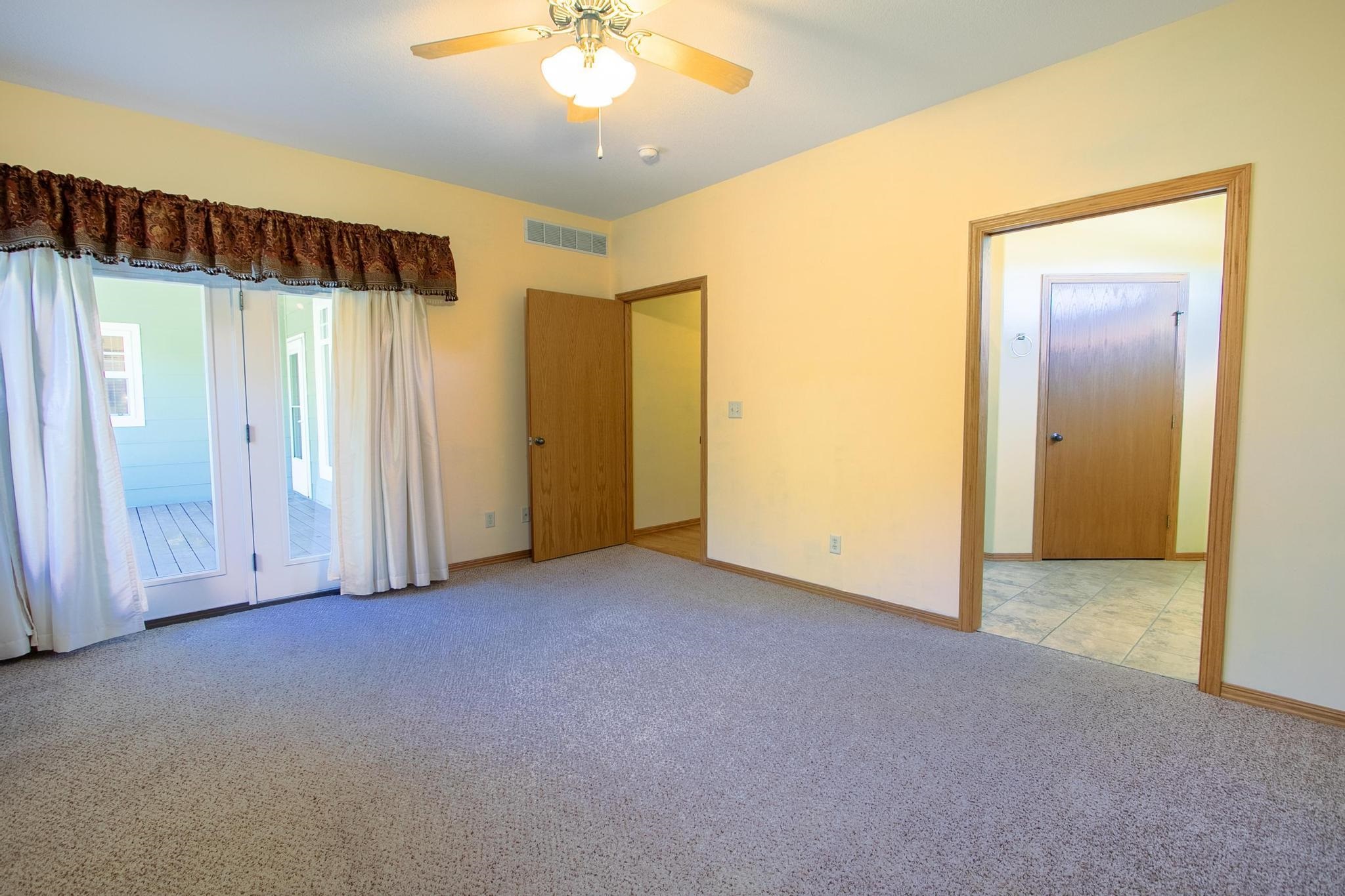 533 Autumn Glen Court Newton KS 67114