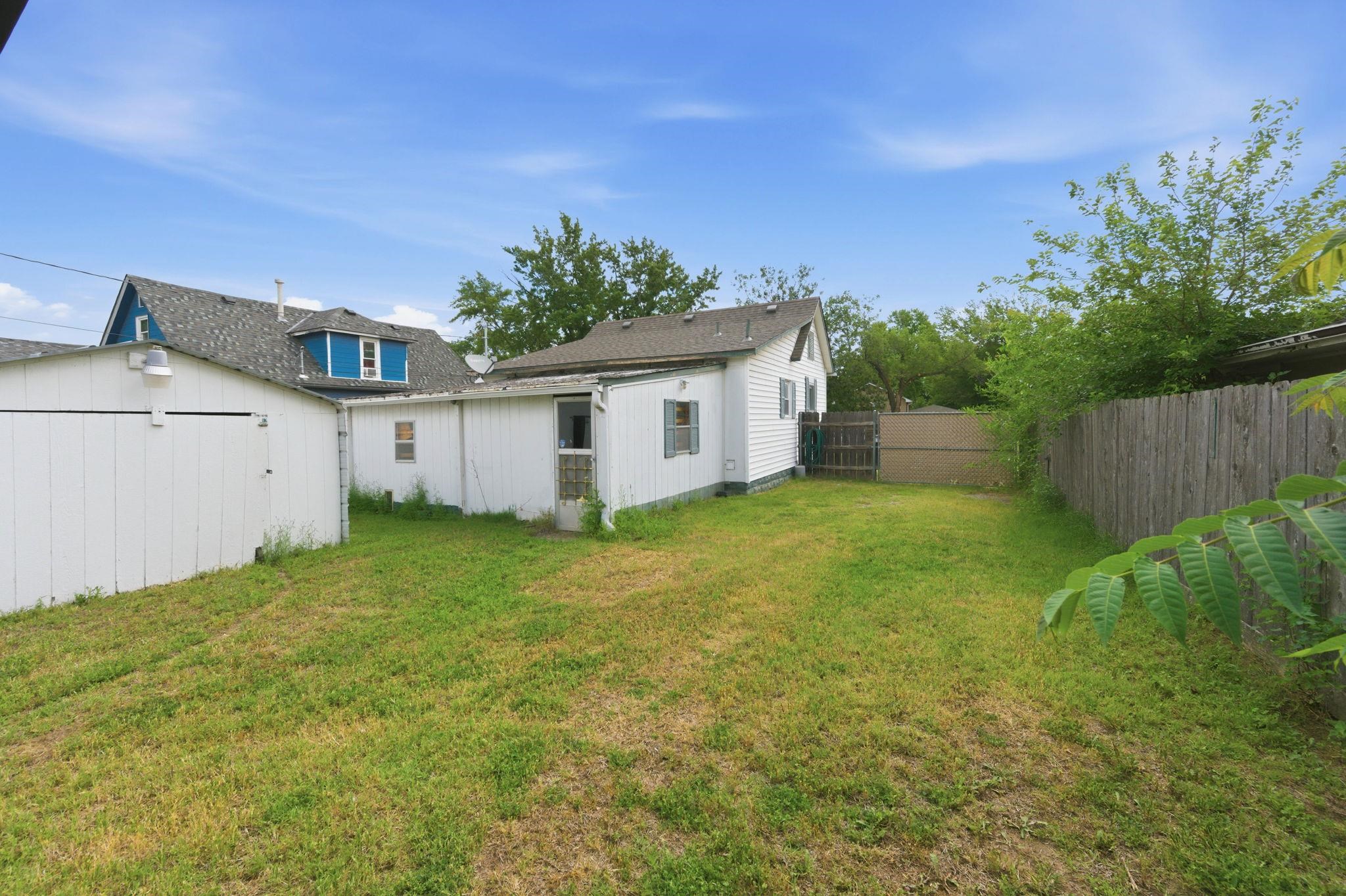 1015 S Glenn Street Wichita KS 67213