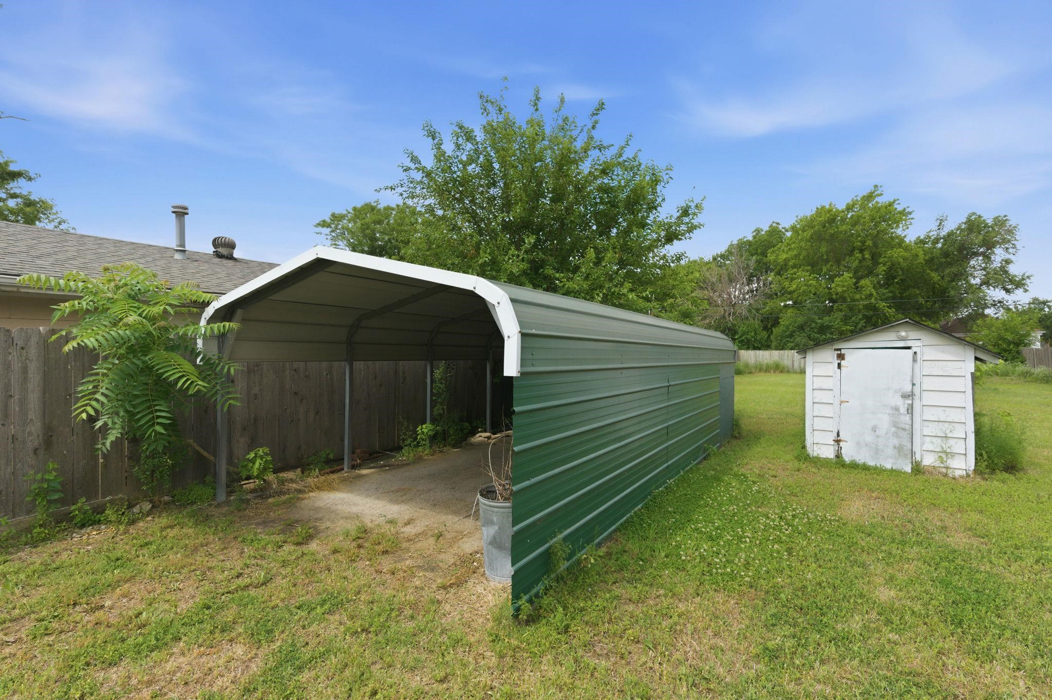 1015 S Glenn Street Wichita KS 67213