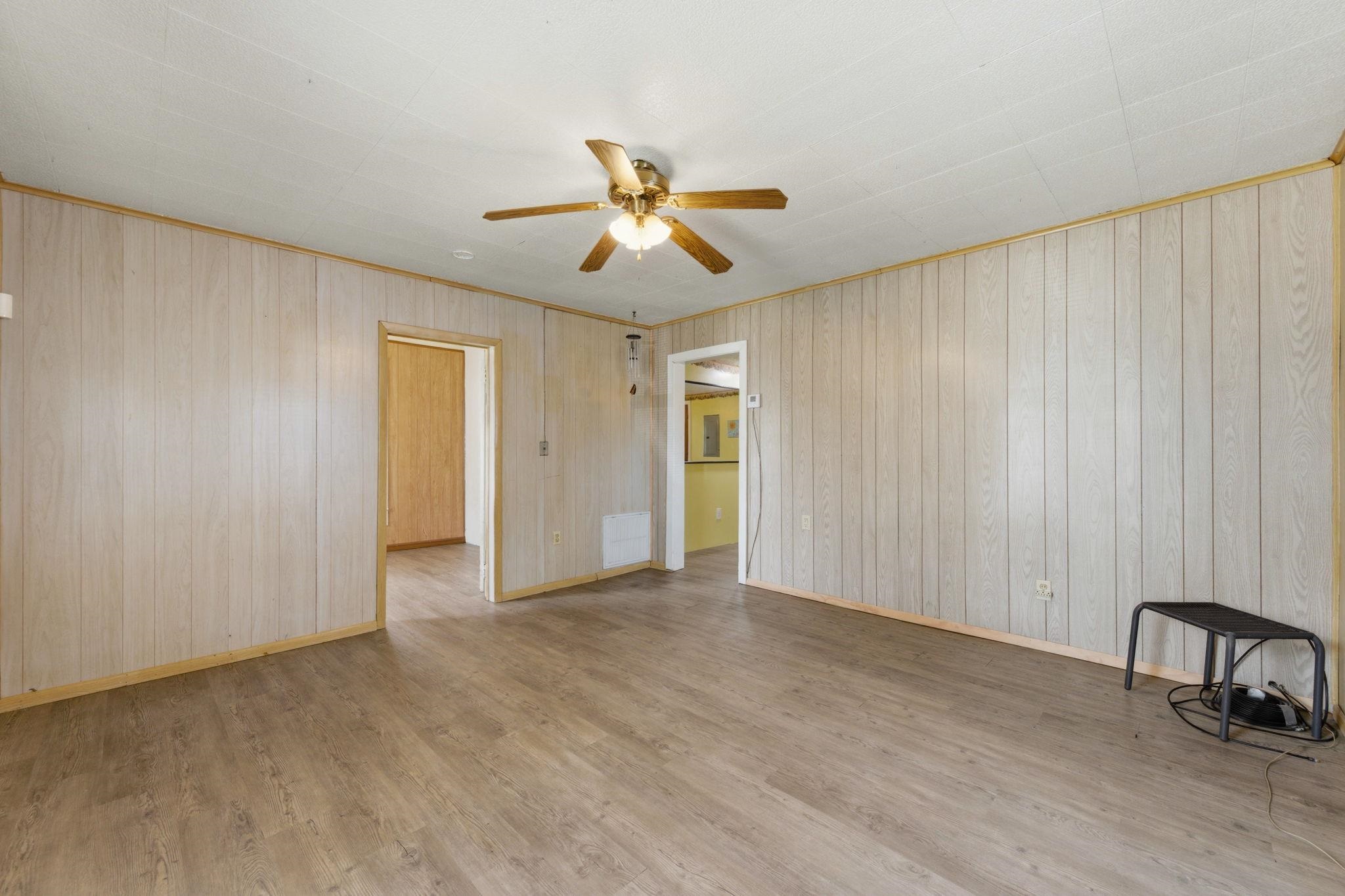 1015 S Glenn Street Wichita KS 67213