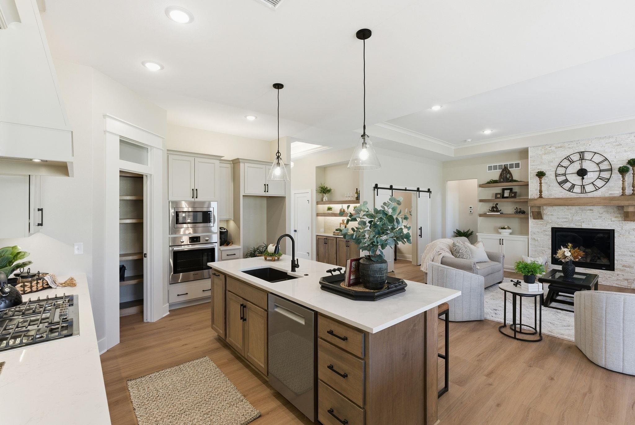 854 N Thornton Street Wichita KS 67235