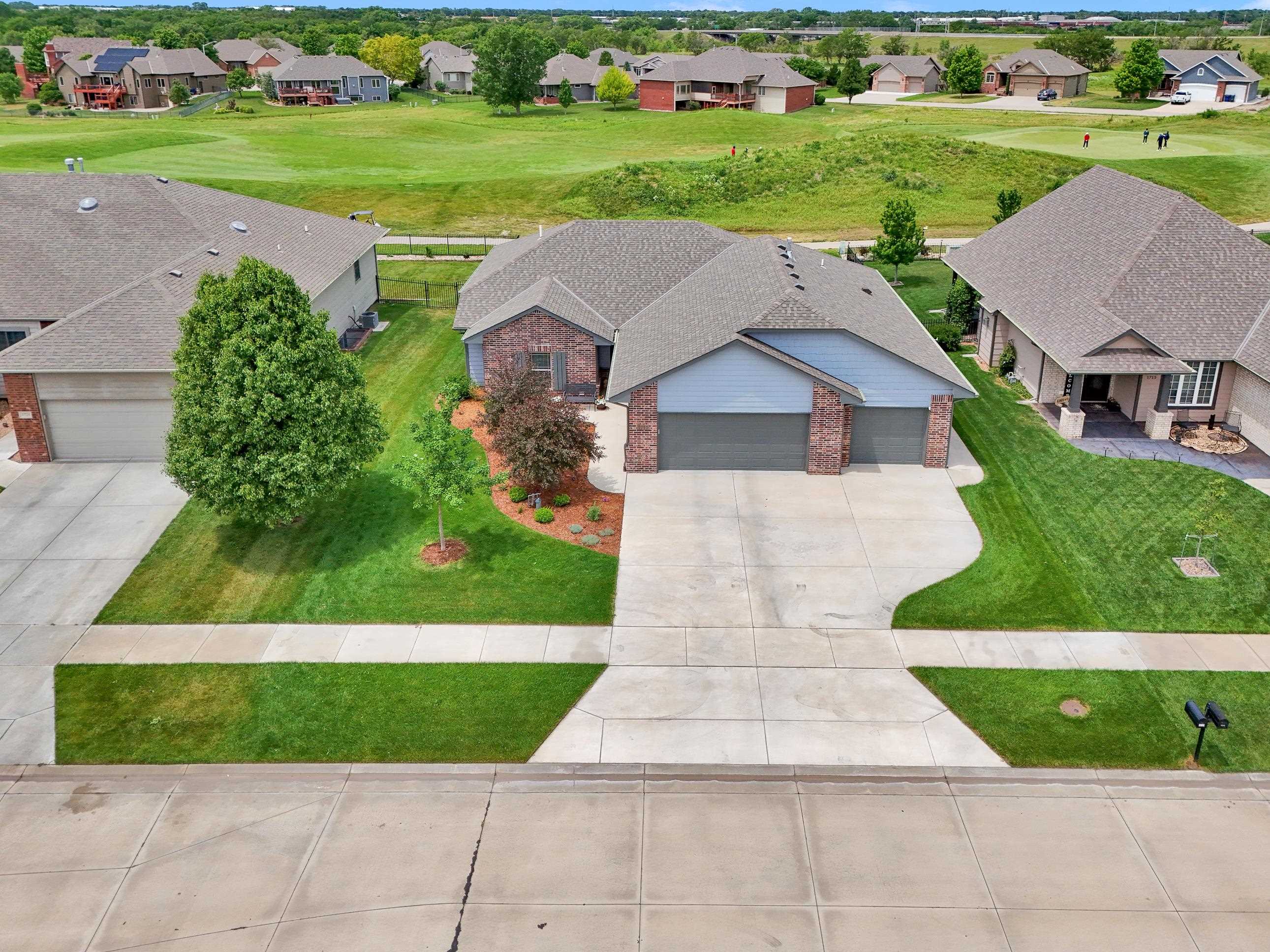 1717 Casey Newton KS 67114