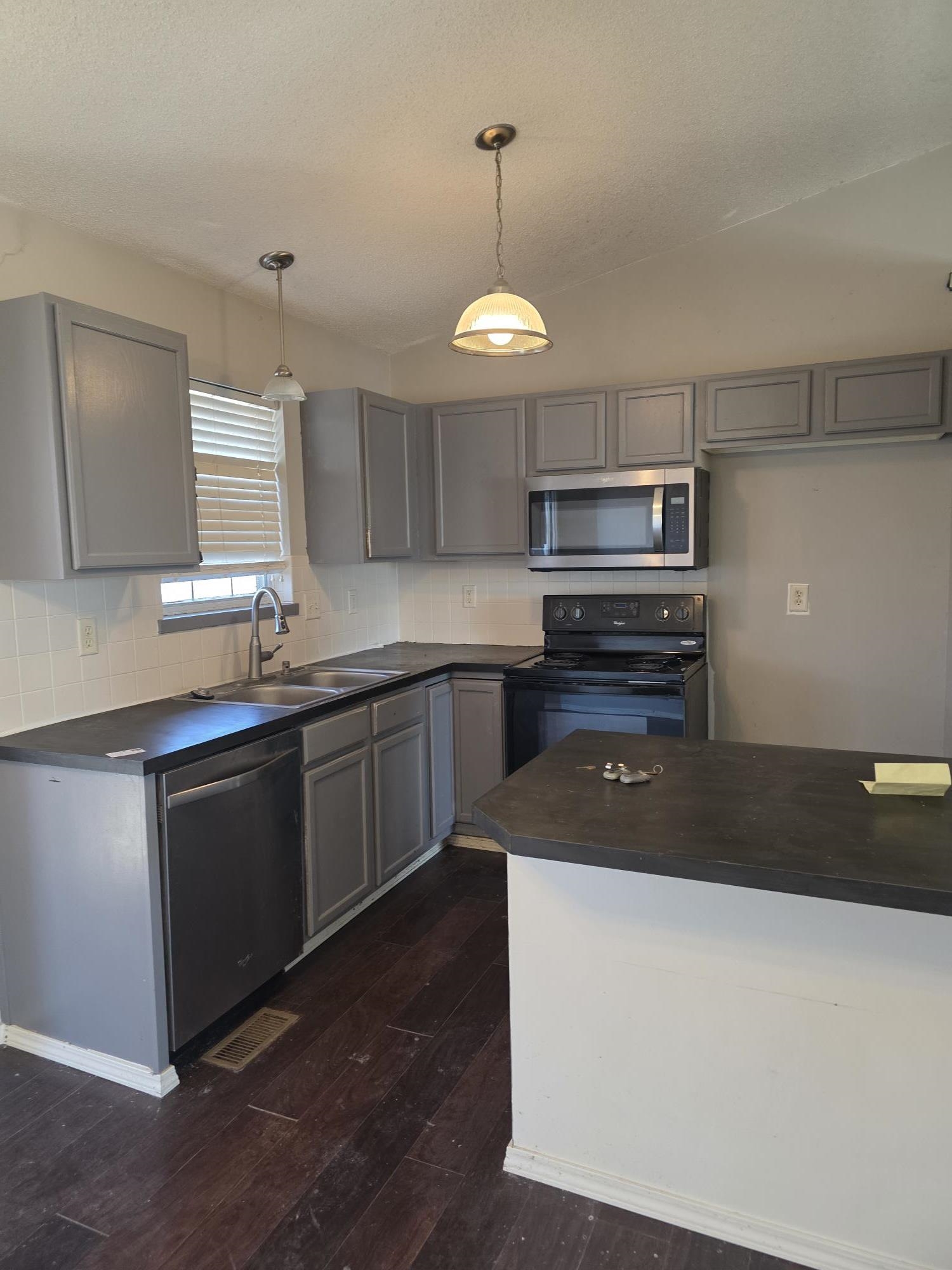 1613 E Autumn Place Goddard KS 67052