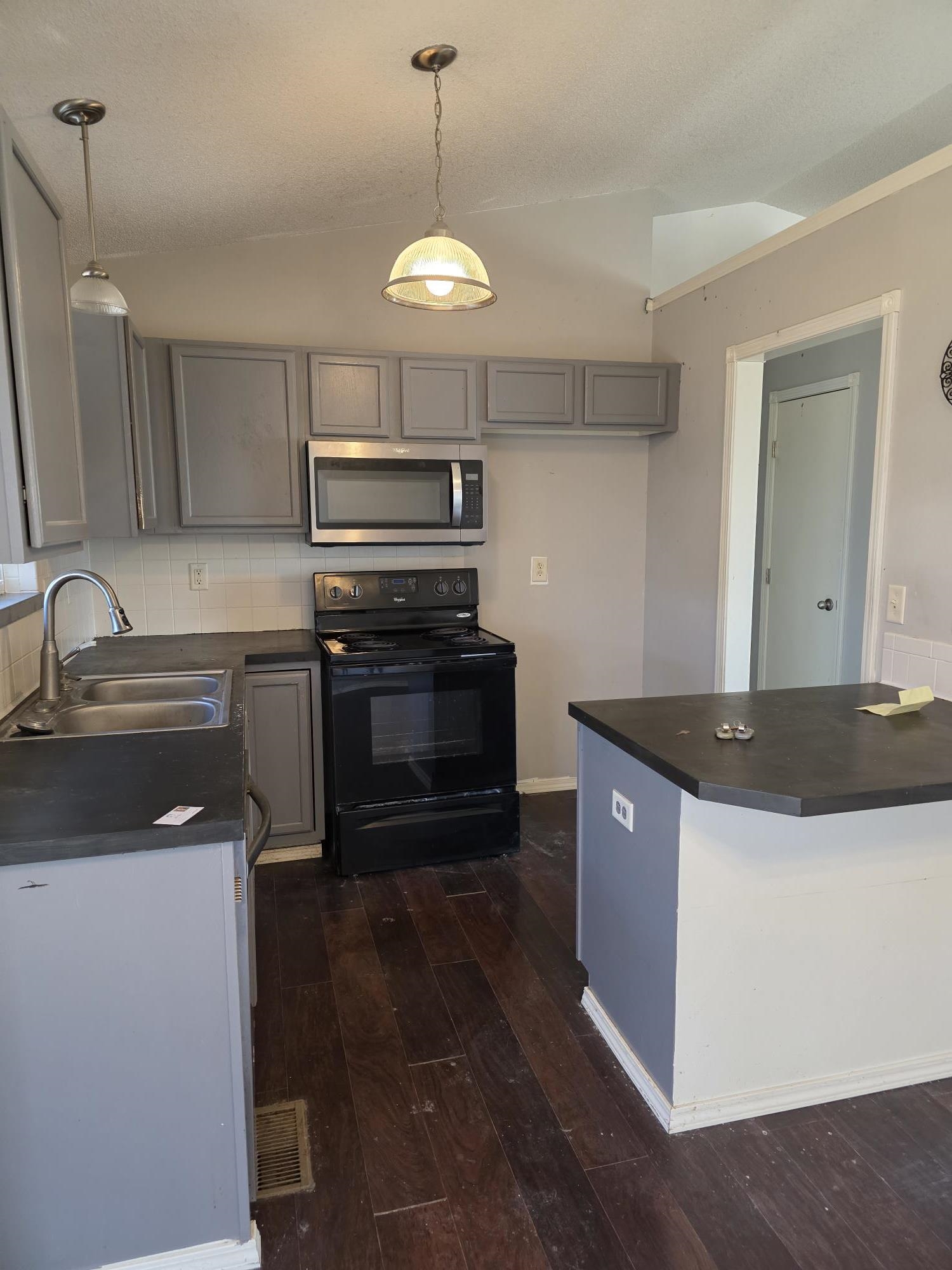 1613 E Autumn Place Goddard KS 67052