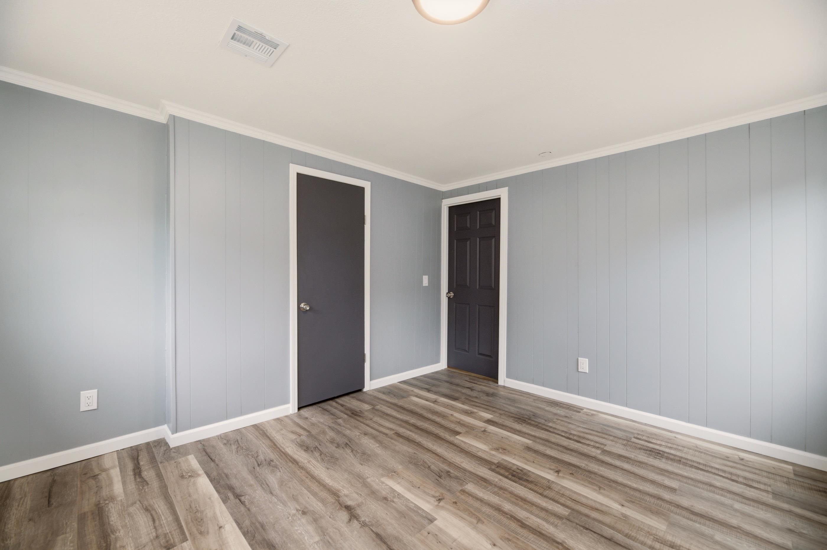 818 W 51st Street S Wichita KS 67217