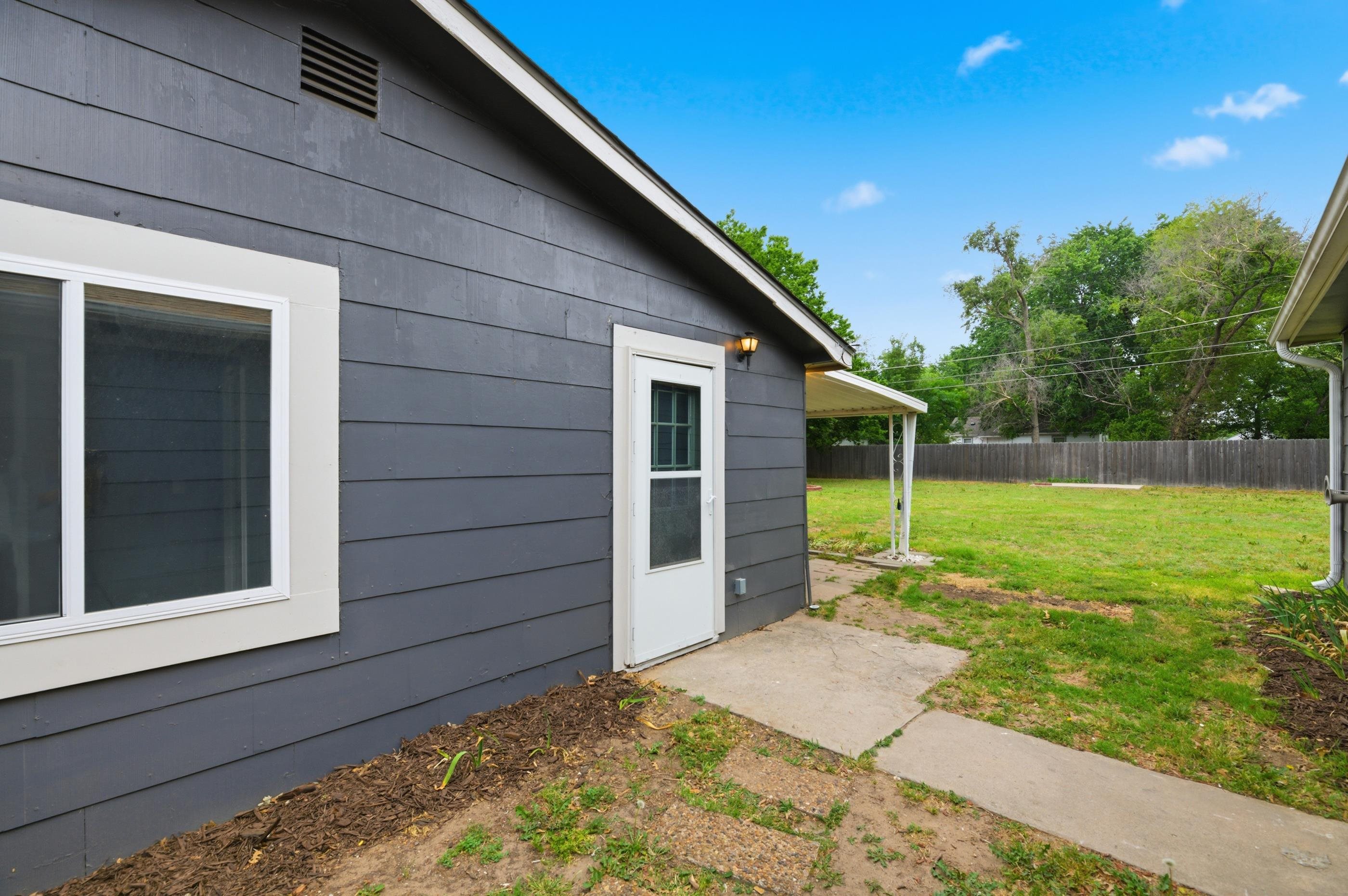 818 W 51st Street S Wichita KS 67217