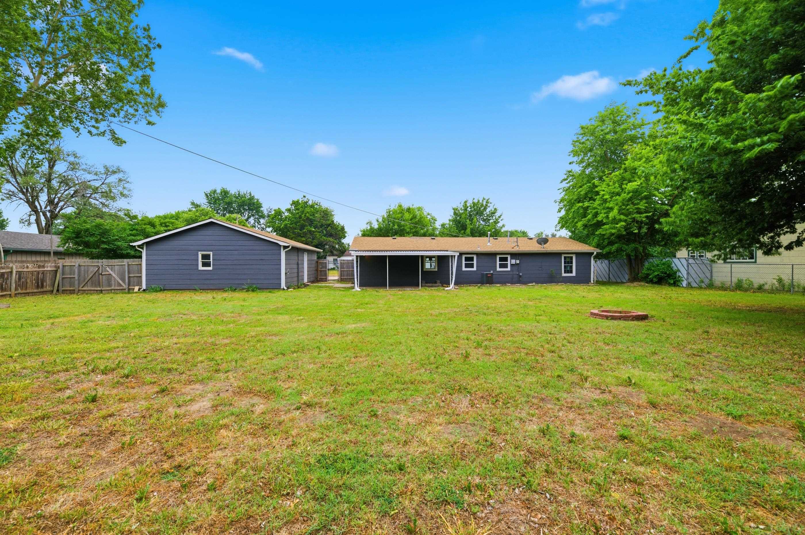 818 W 51st Street S Wichita KS 67217