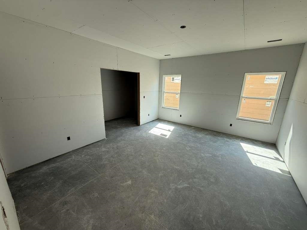 5085 N Toben Drive Bel Aire KS 67226