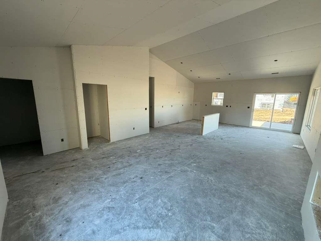 5085 N Toben Drive Bel Aire KS 67226