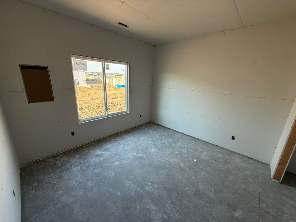 5085 N Toben Drive Bel Aire KS 67226