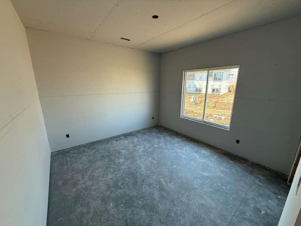 5085 N Toben Drive Bel Aire KS 67226