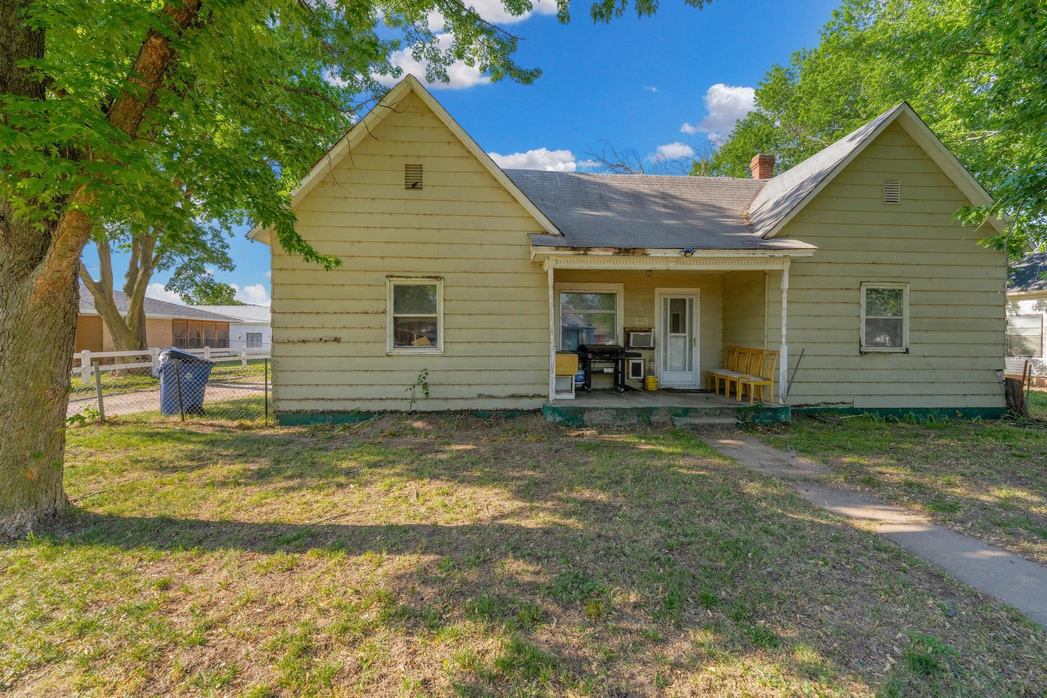 215 W C Avenue Kingman KS 67068