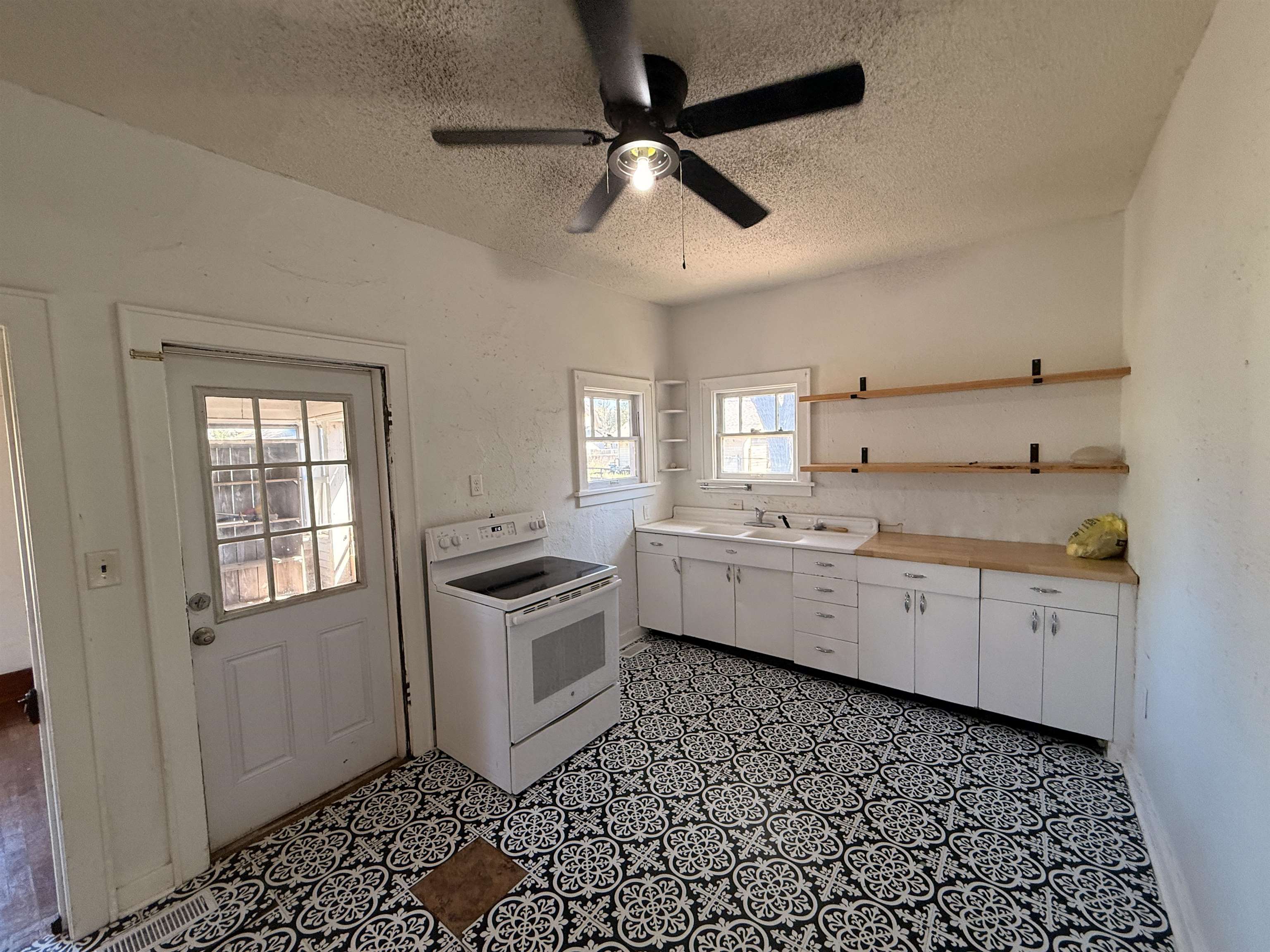 617 N Bluff Avenue Anthony KS 67003