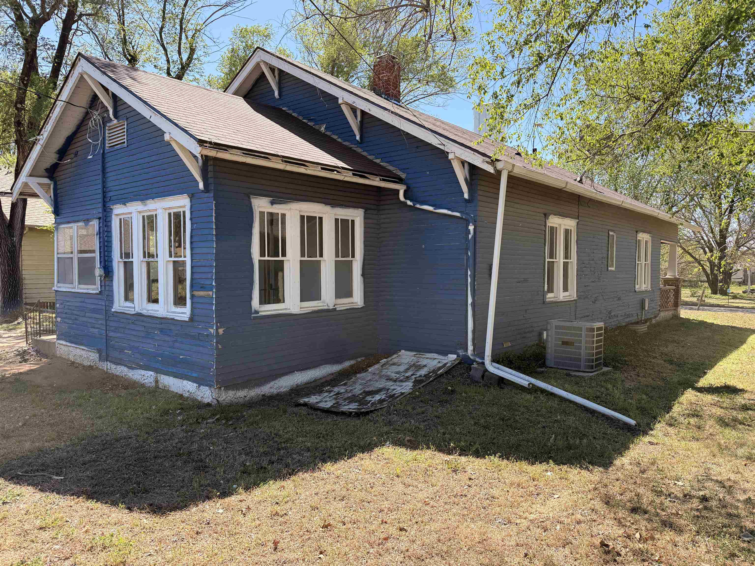 617 N Bluff Avenue Anthony KS 67003