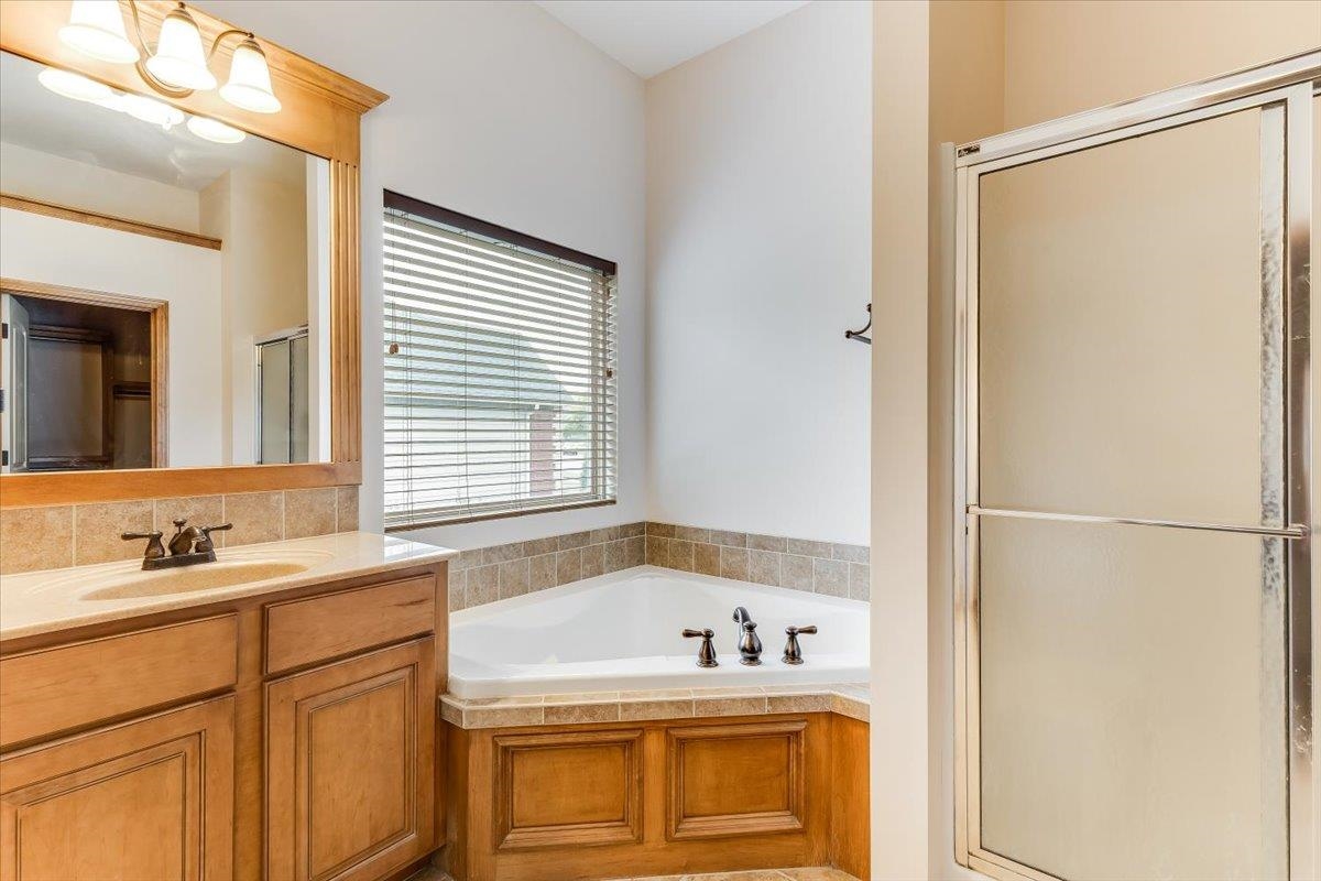 2531 N Rough Creek Derby KS 67037