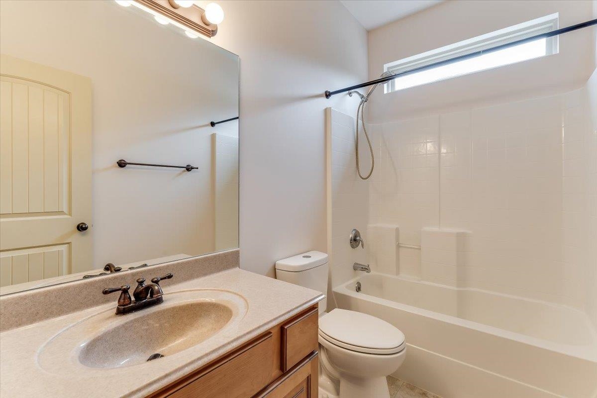 2531 N Rough Creek Derby KS 67037