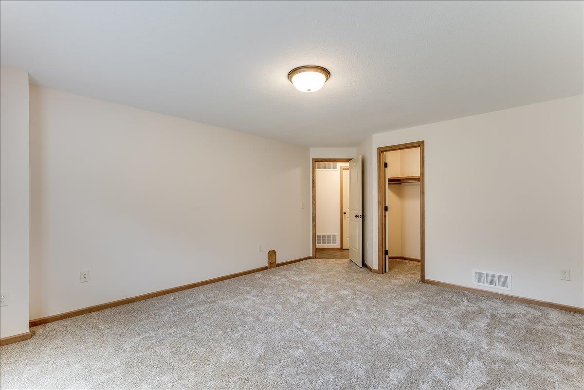 2531 N Rough Creek Derby KS 67037