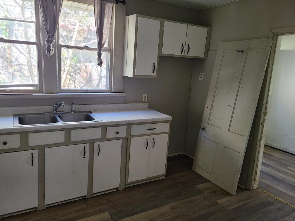 442 W 8th Avenue Winfield KS 67156