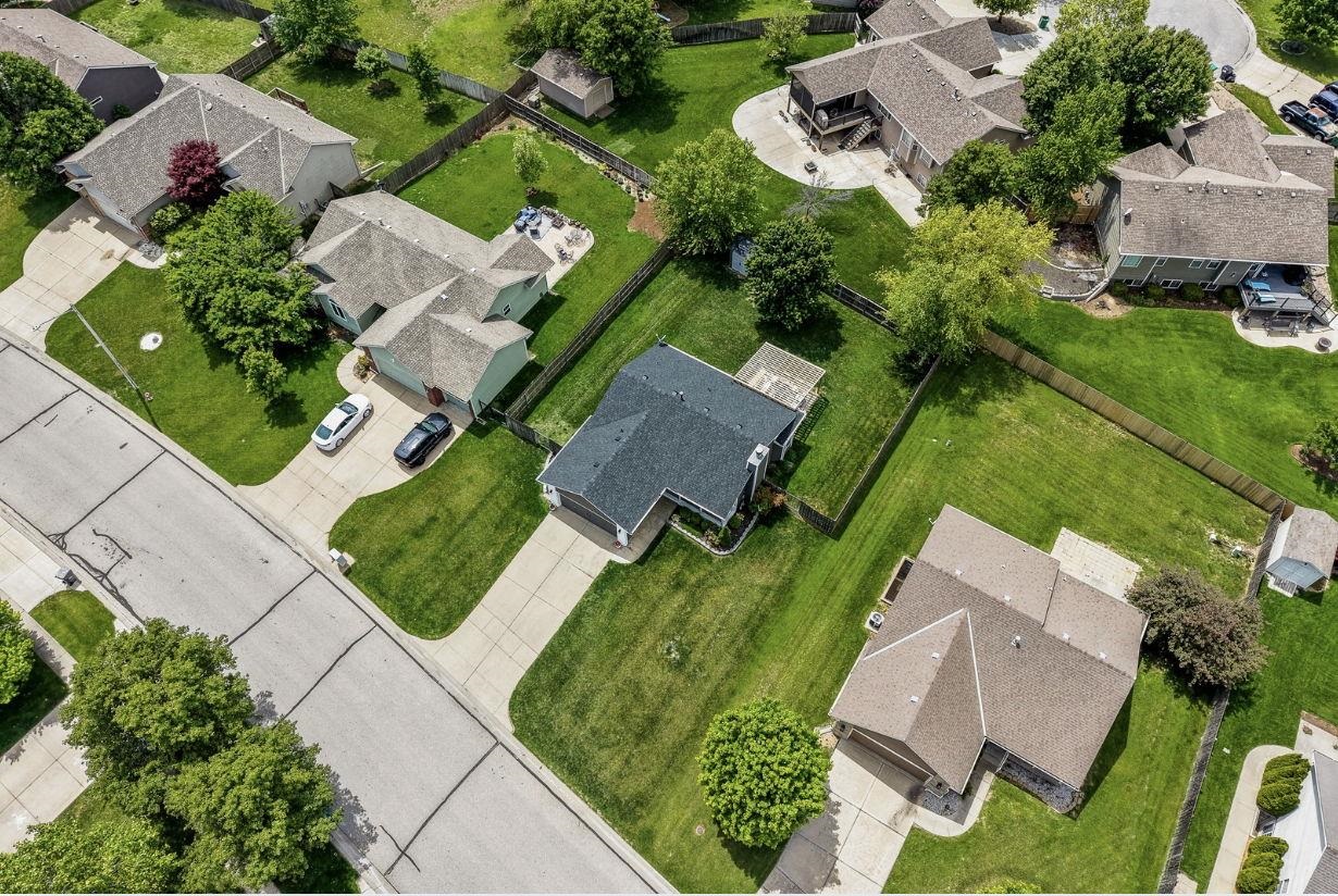 2427 N Parkdale Wichita KS 67205