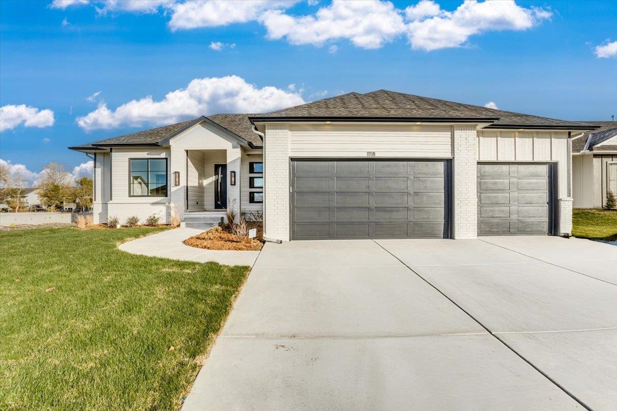 1118 W Lakeway Court Andover KS 67002