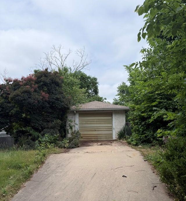 105 N Park Winfield KS 67156