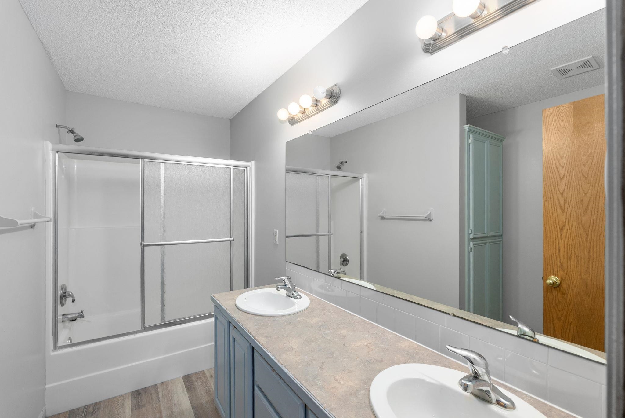 1365 N Lake Edge Circle Goddard KS 67052