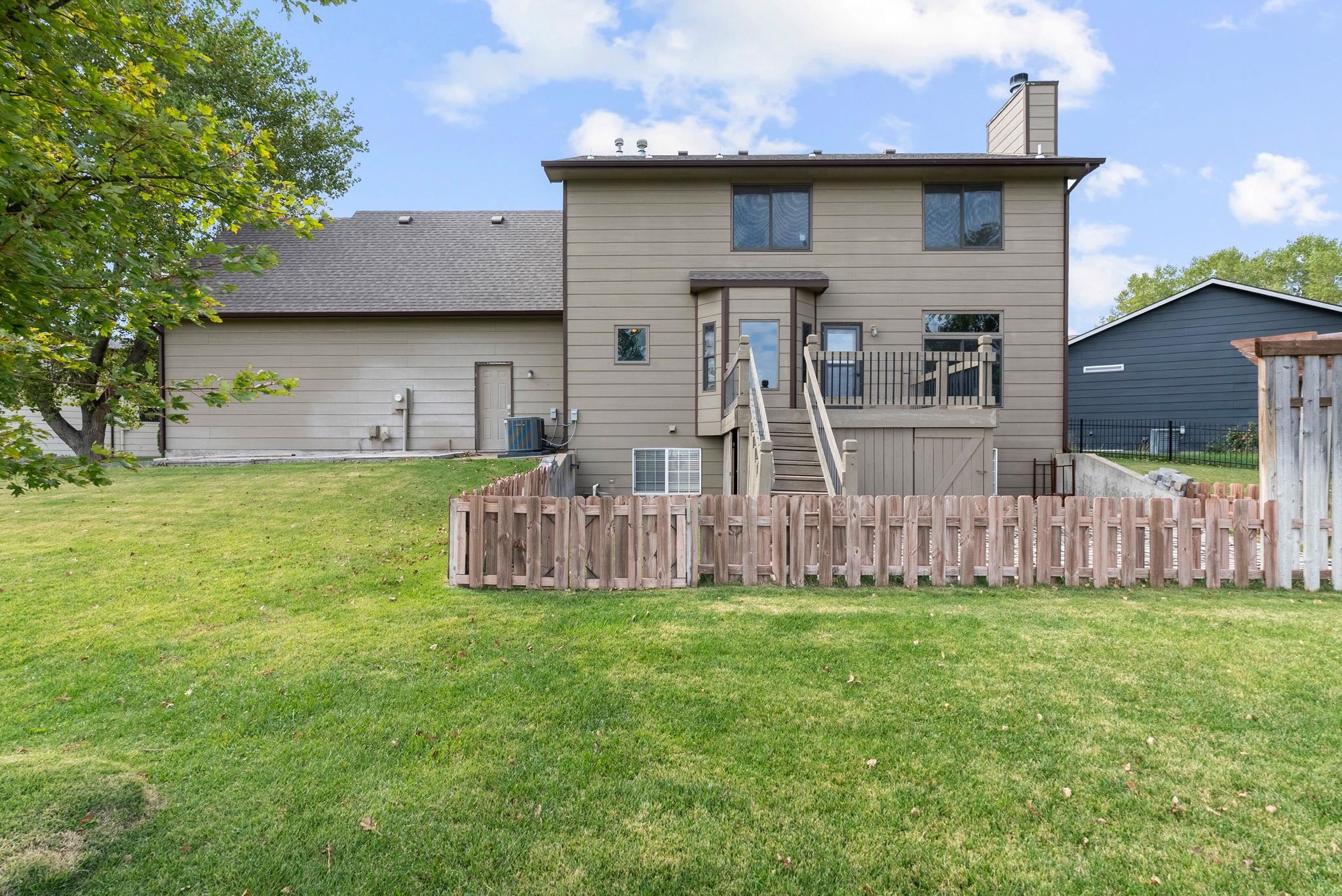 1365 N Lake Edge Circle Goddard KS 67052