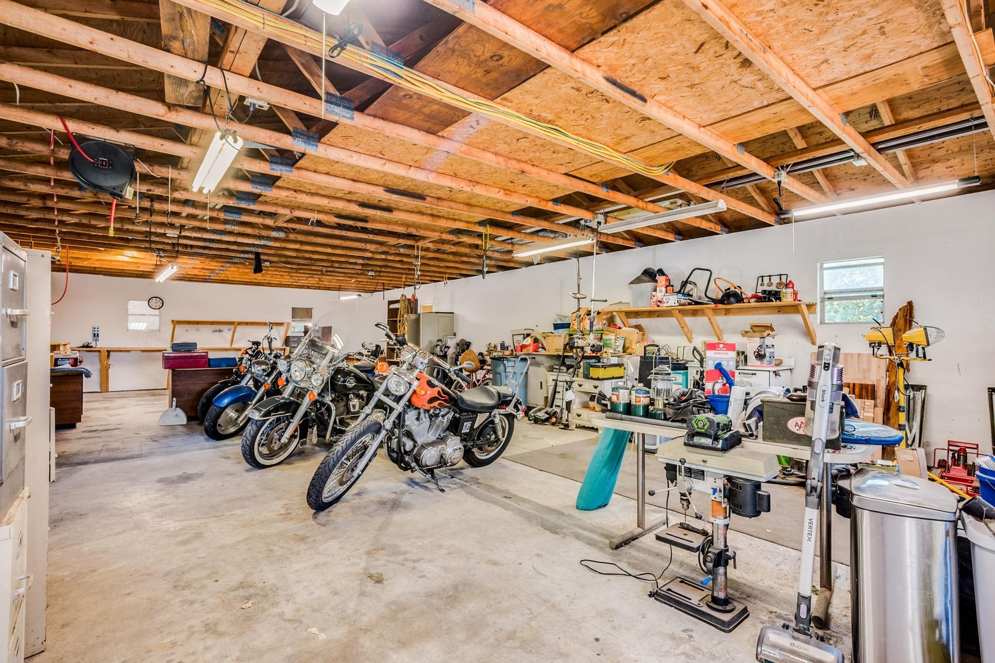 3930 N Oliver Street Bel Aire KS 67220