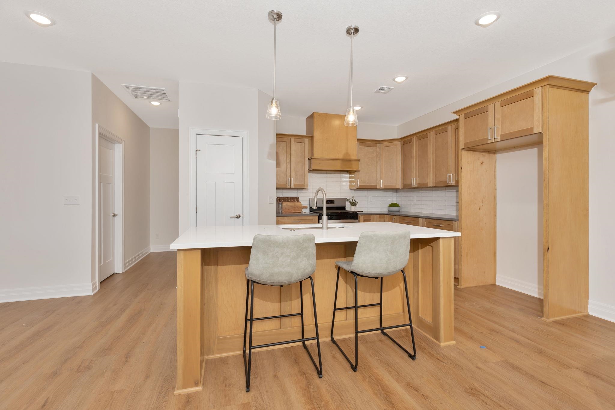 5242 N Colonial Avenue Bel Aire KS 67226