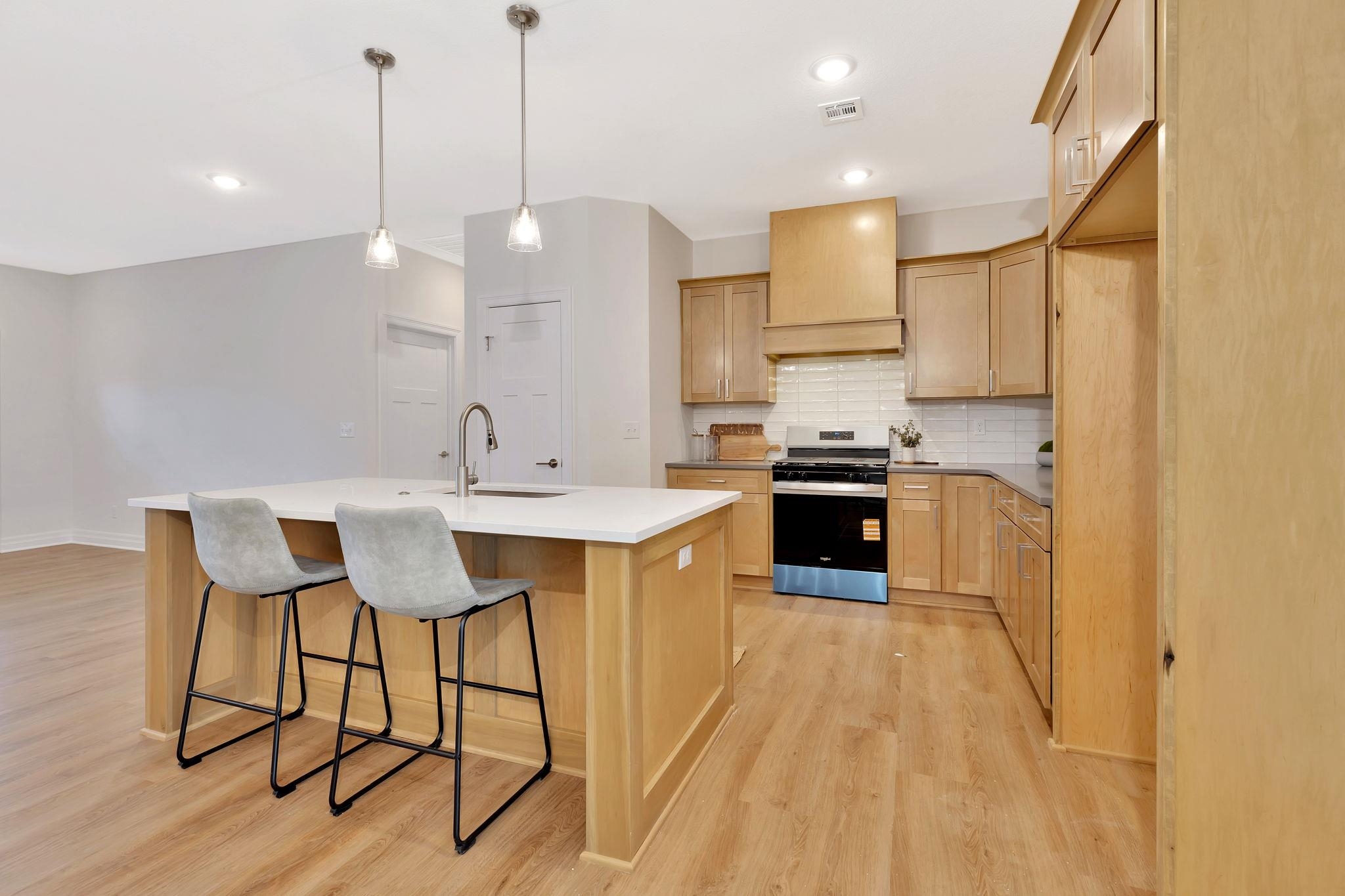 5242 N Colonial Avenue Bel Aire KS 67226