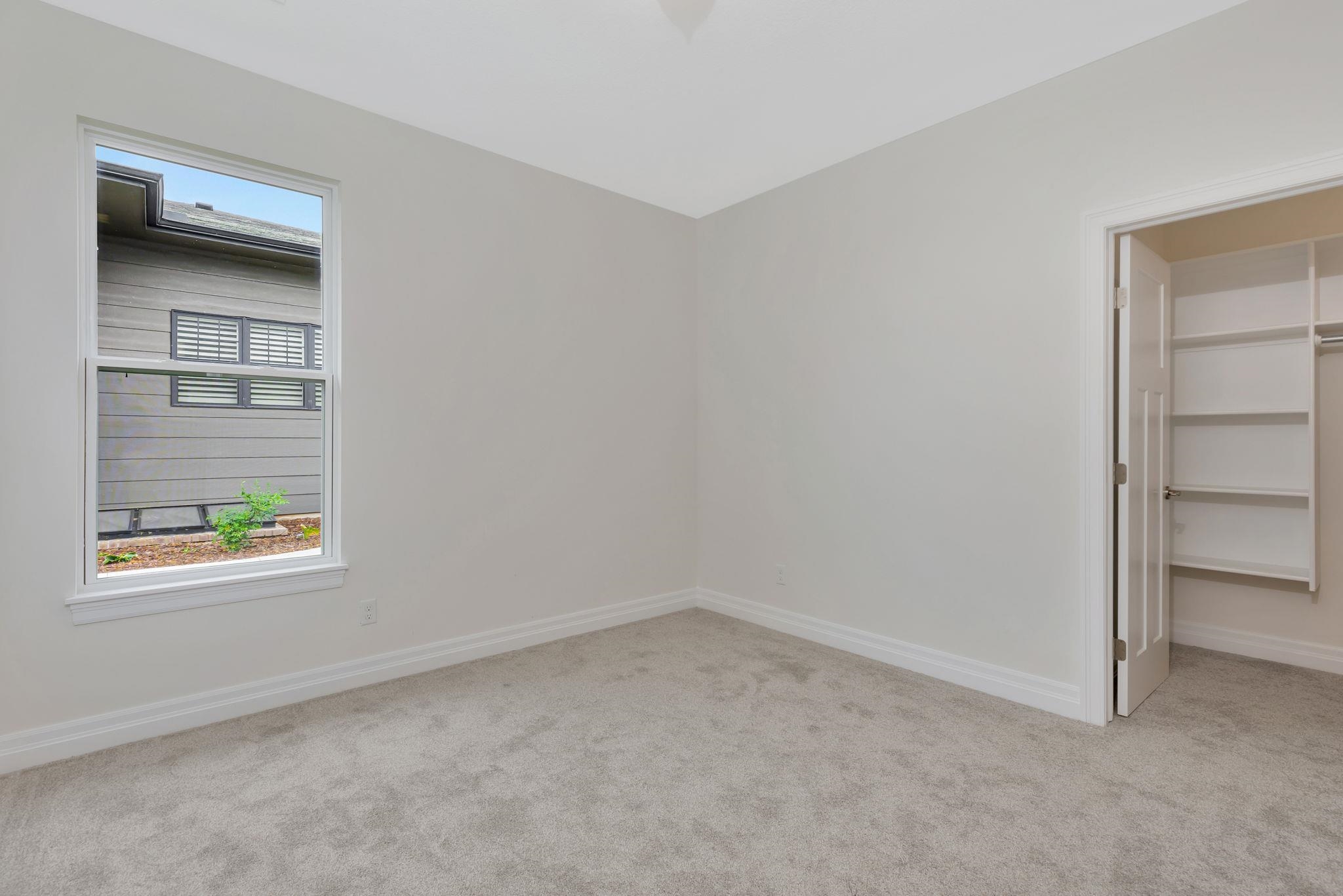 5242 N Colonial Avenue Bel Aire KS 67226