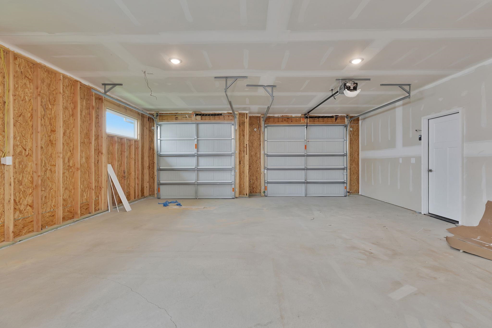 5242 N Colonial Avenue Bel Aire KS 67226