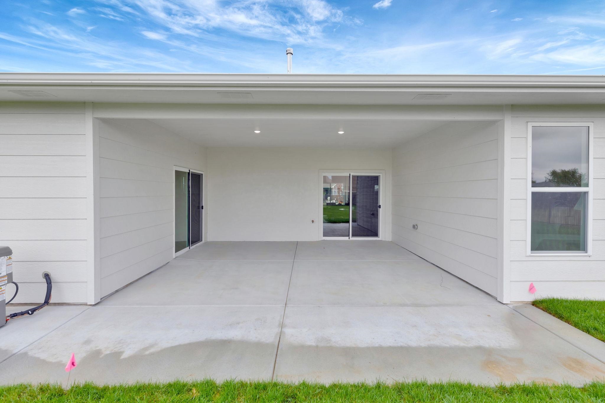 5242 N Colonial Avenue Bel Aire KS 67226