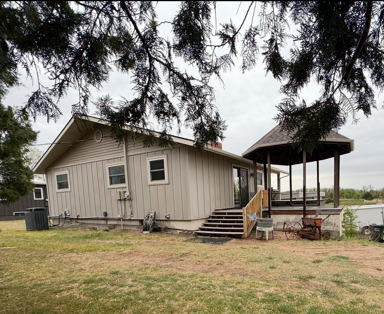 10205 E Hillcrest Road Mount Hope KS 67108