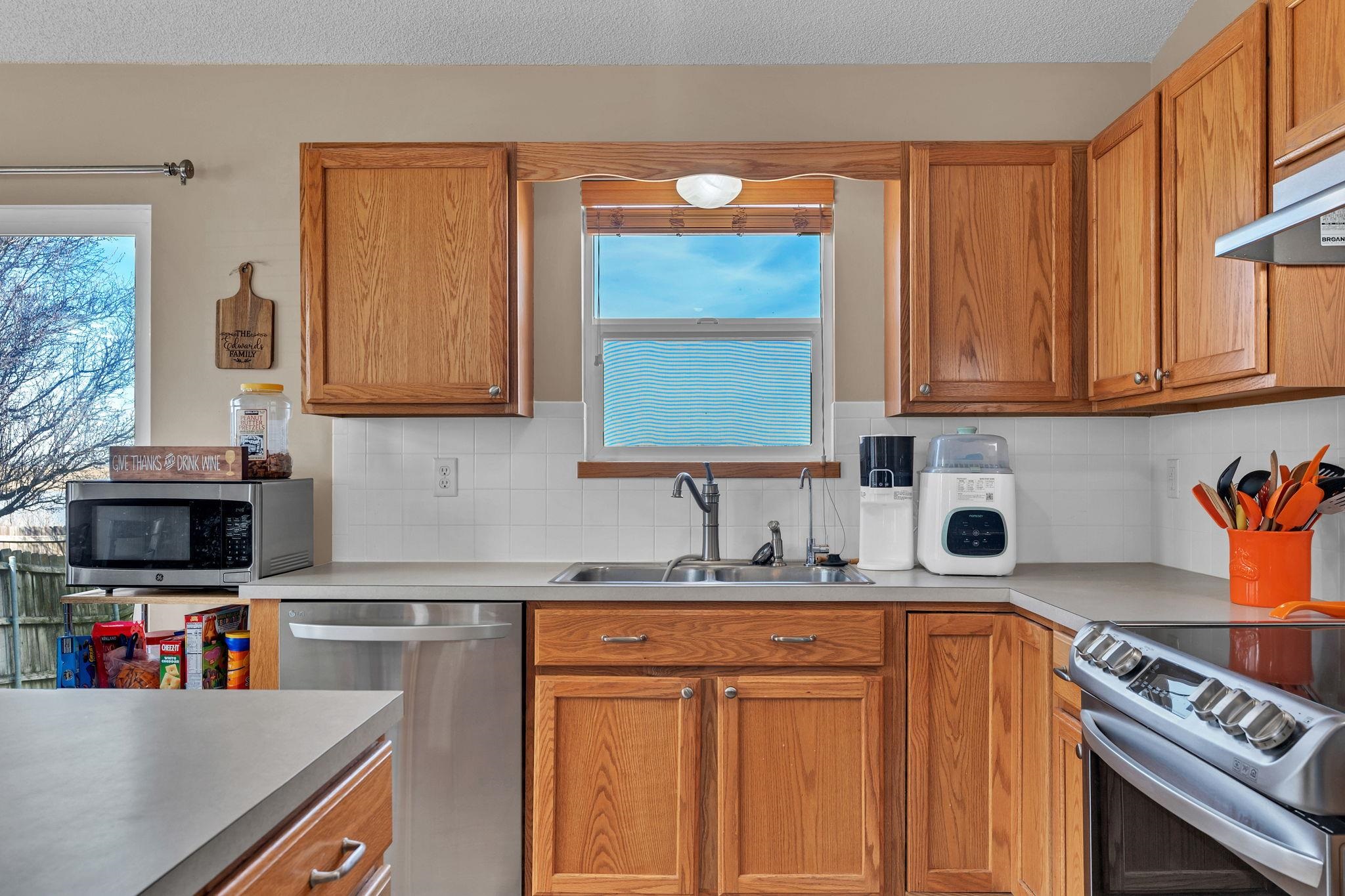 2218 W Schoolhouse Haysville KS 67060