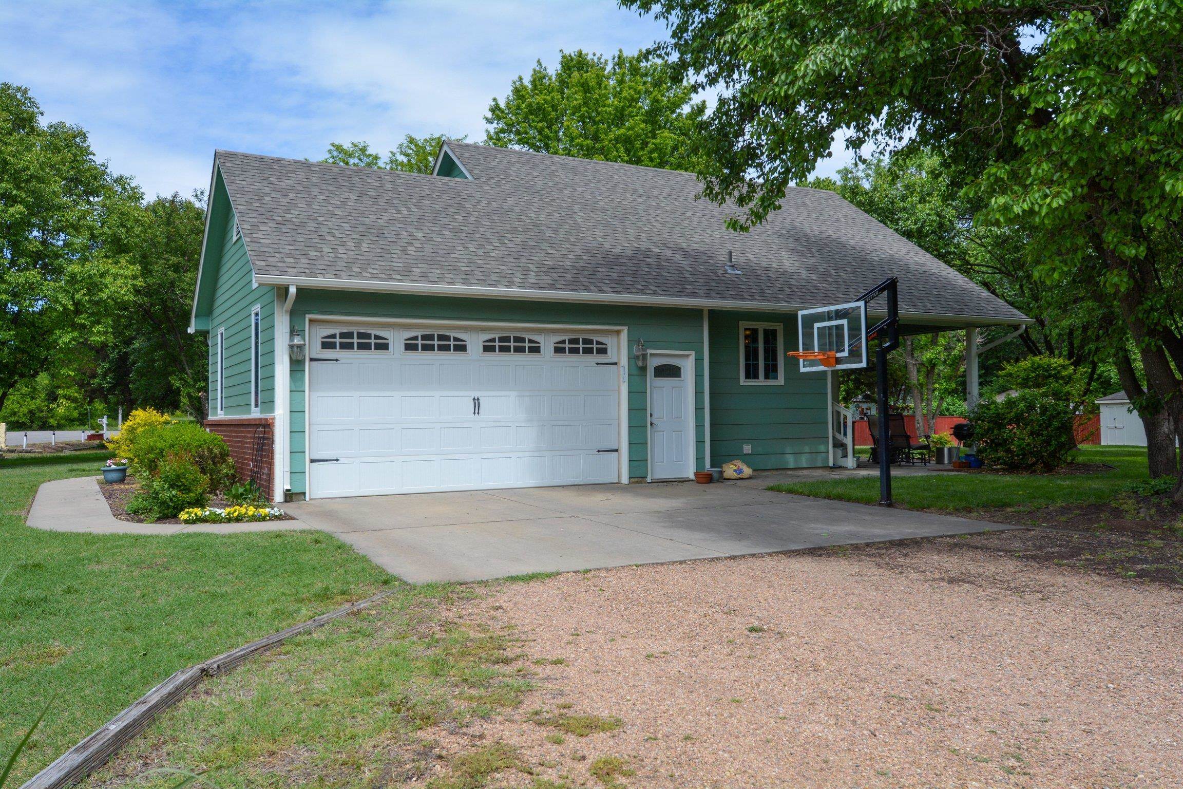 5042 N Primrose Court Park City KS 67219